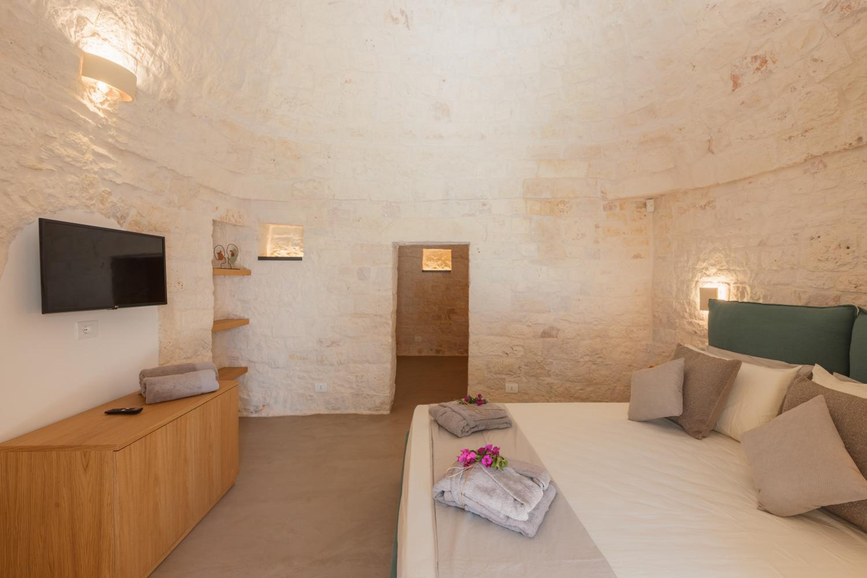 Trulli Zaccano con Piscina Privata view 2
