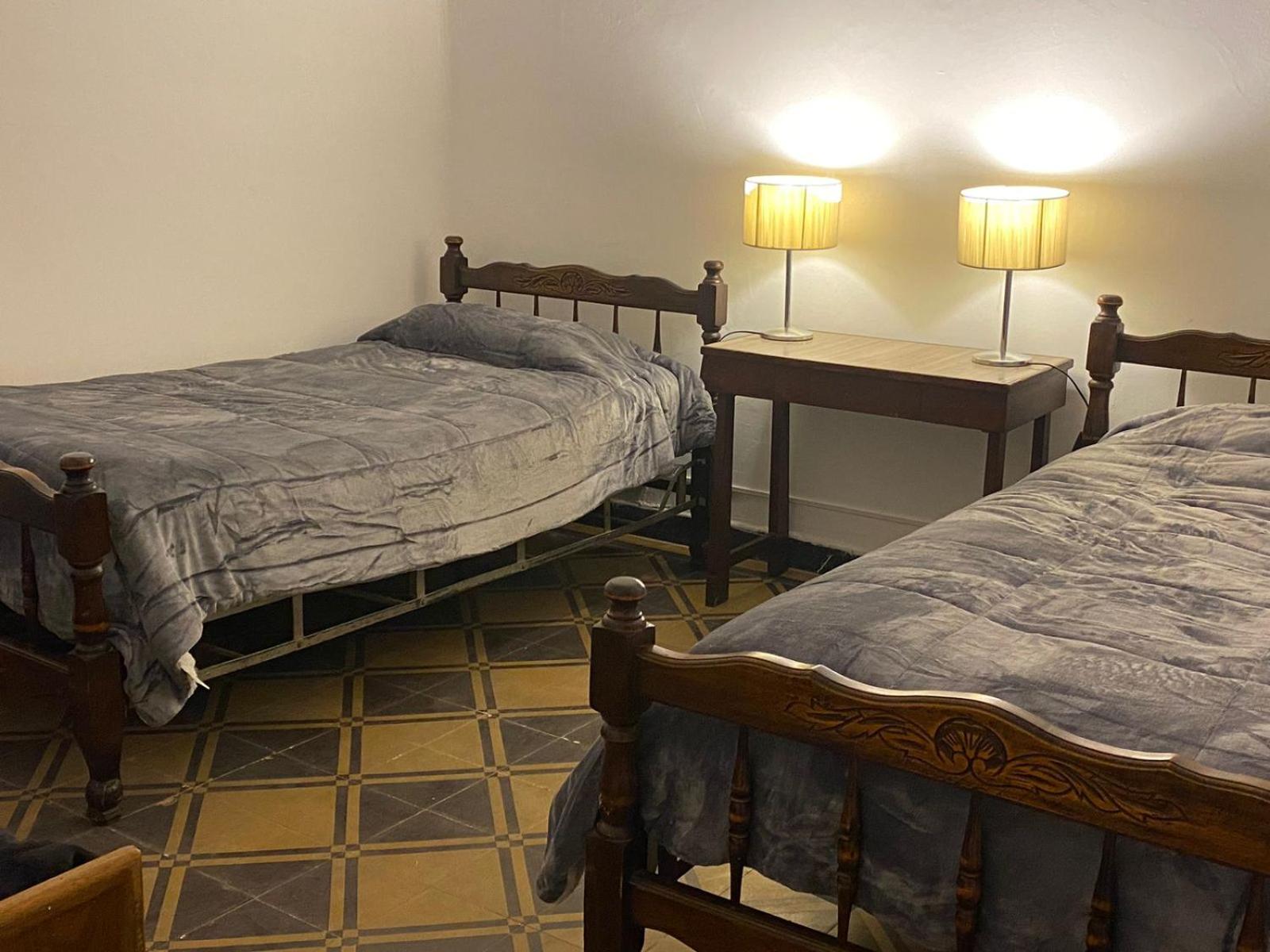 Departamento Centrico J, 2 dormitorios, con cohera (ad), living, comedor y cocina completa