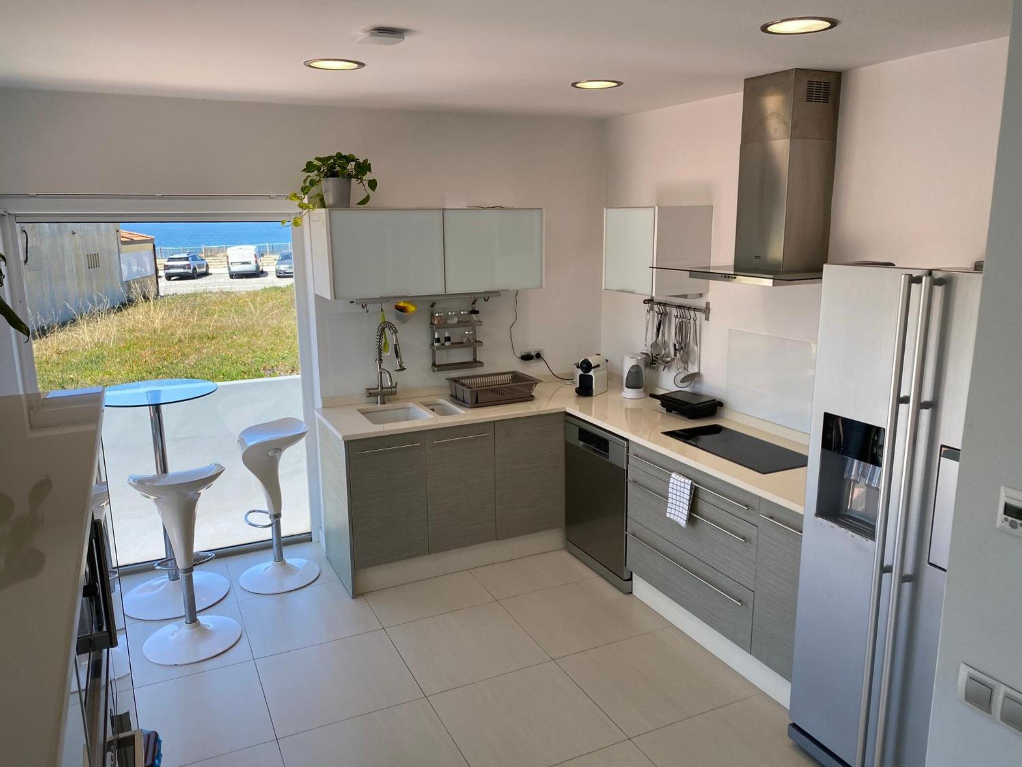 Angeiras Beach House Porto Seaside Villa view 3