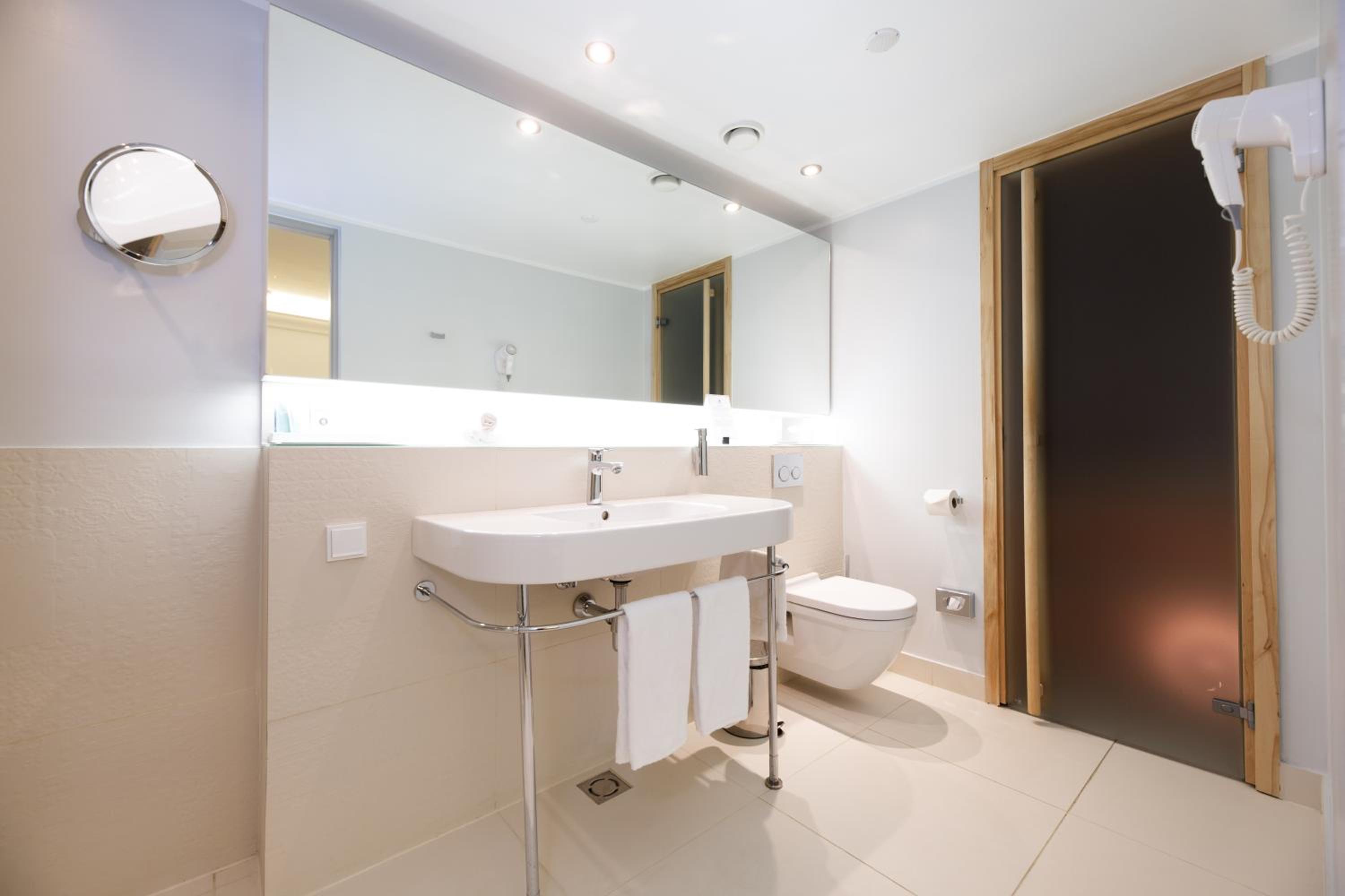 Tallinn Vacations - Hotel L'Ermitage - Property Image 42