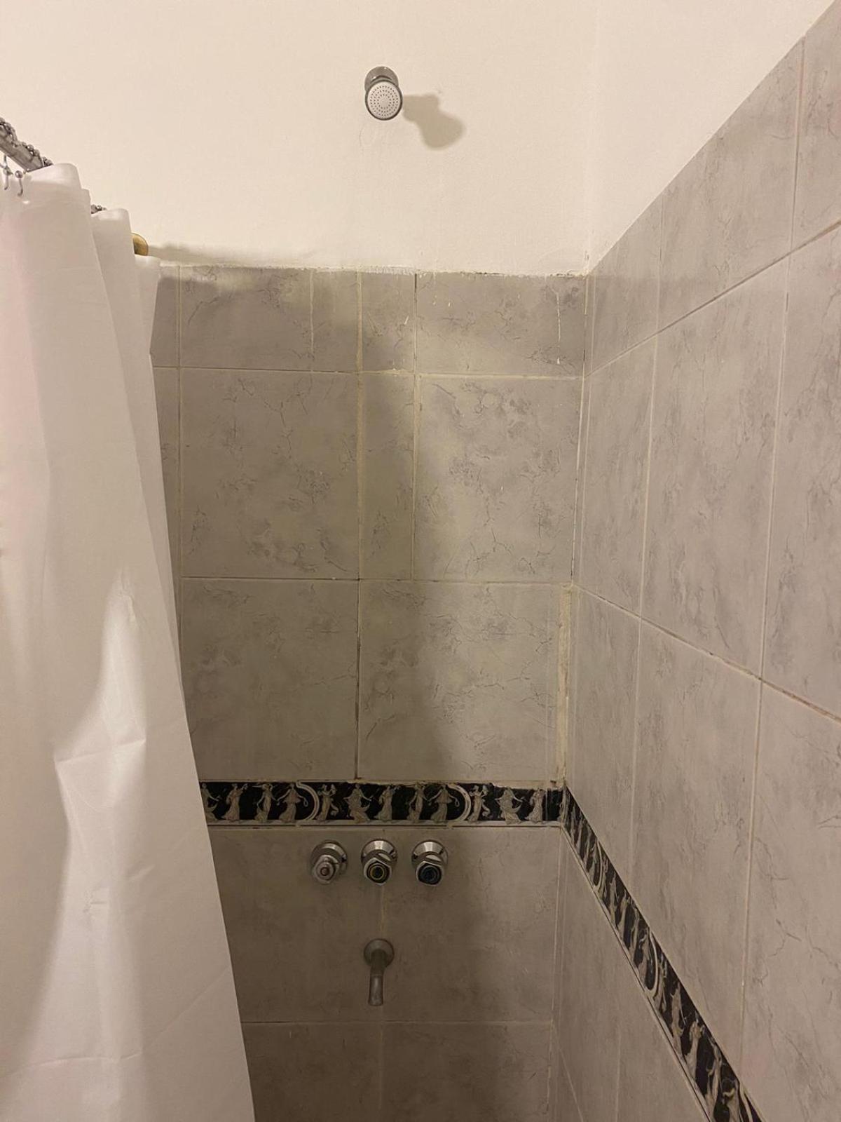 Departamento Centrico J, 2 dormitorios, con cohera (ad), living, comedor y cocina completa