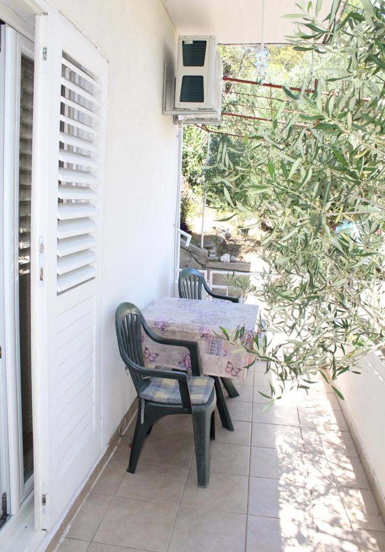 Apartments Vjera