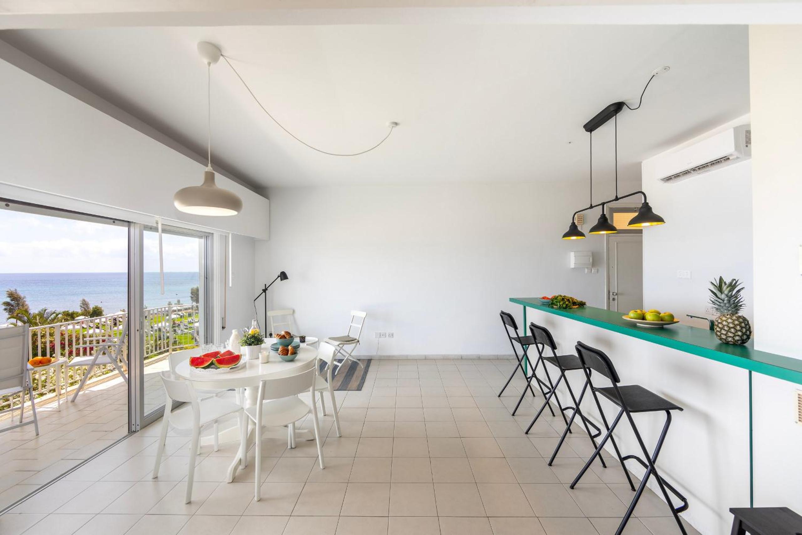 Protaras H2O Seafront Suite