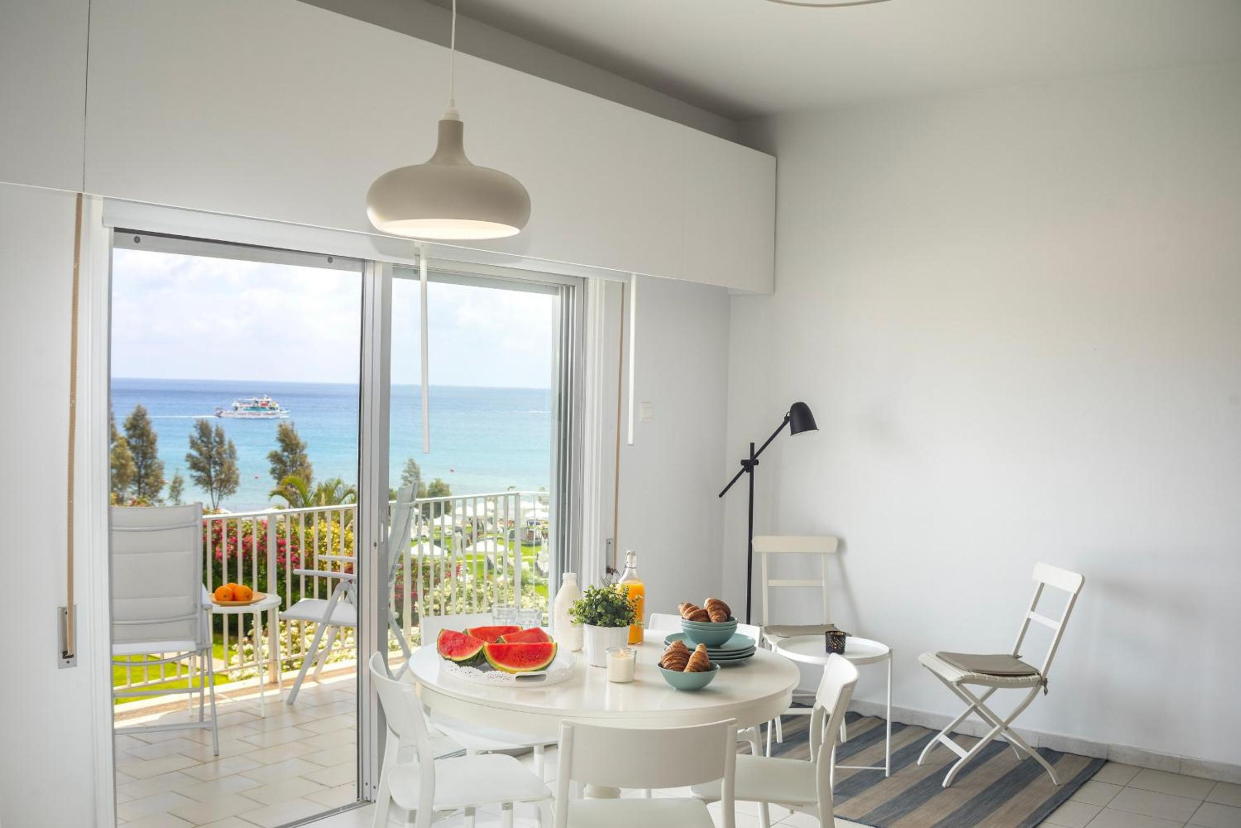 Protaras H2O Seafront Suite