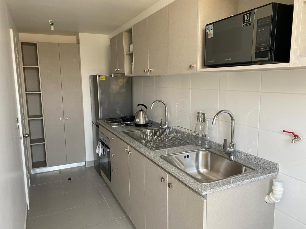 Departamento con piscina.