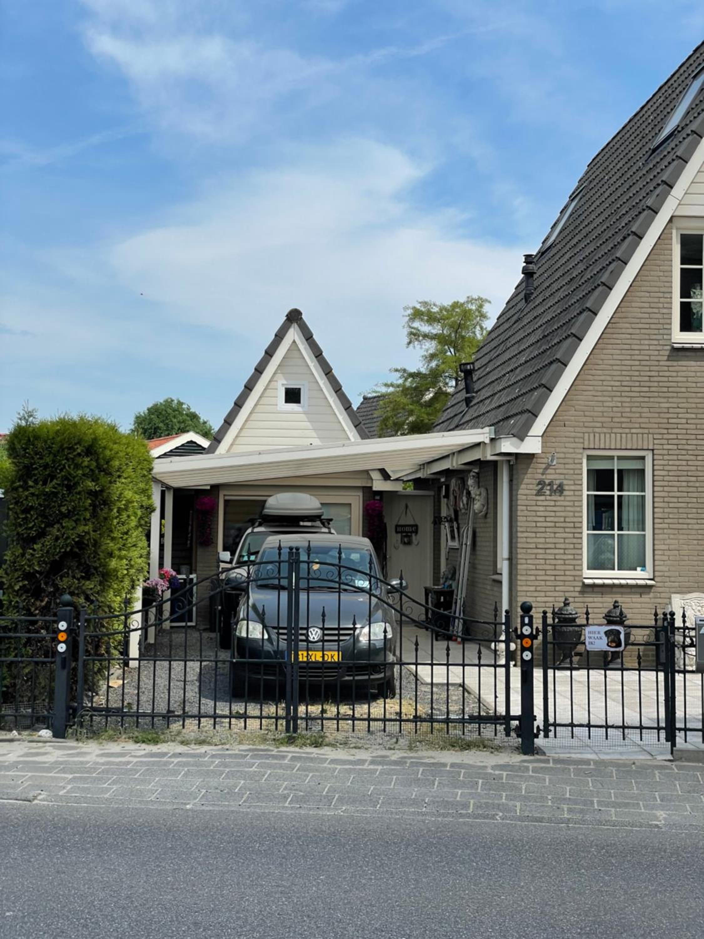 Casa di maksch de miniatura photo 3