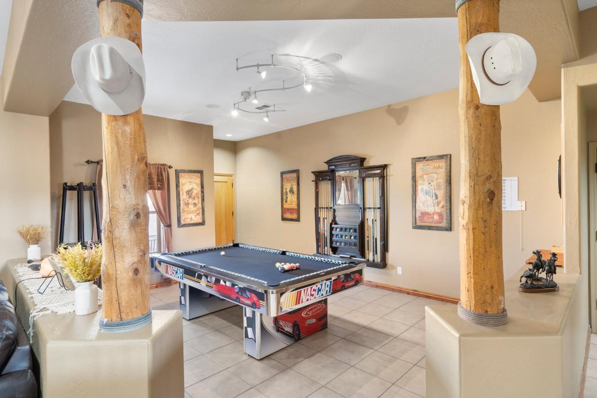 Cozy quiet home BBQ Pool Outdoor entertaining view 5