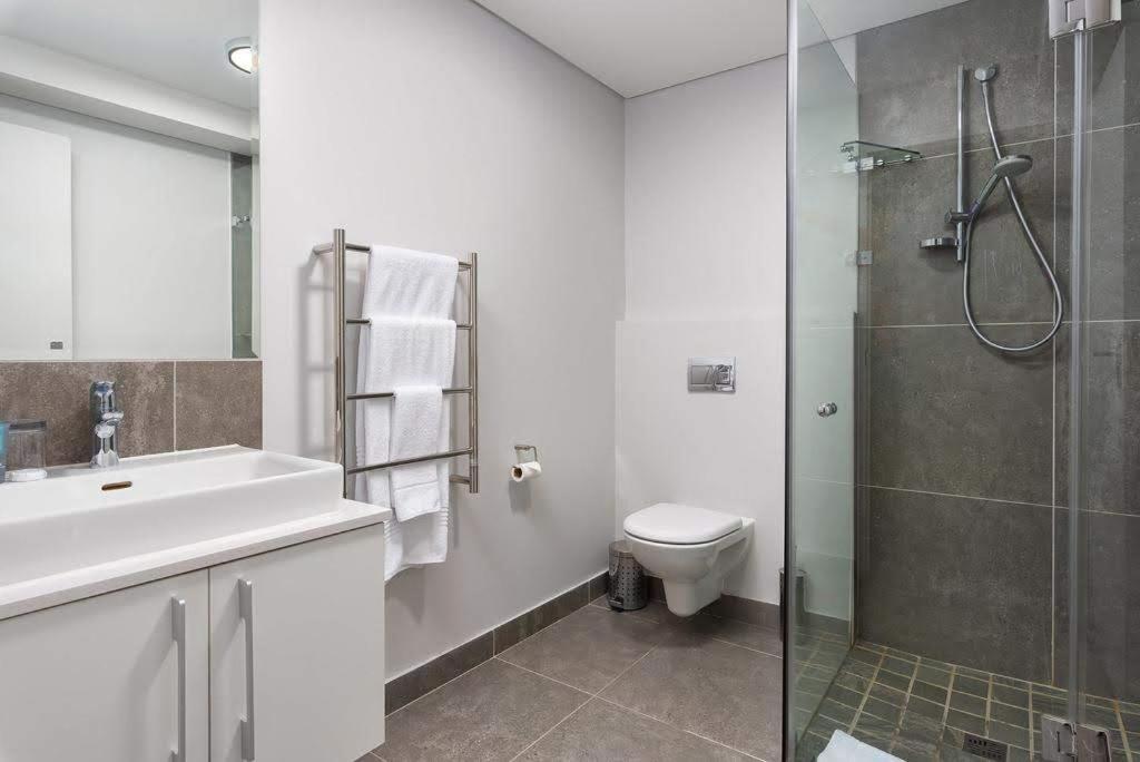 Greenwich 2 Bedroom apartment in De Waterkant