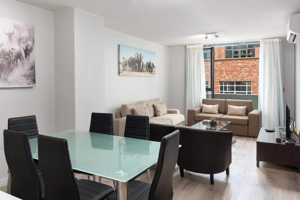 Greenwich 2 Bedroom apartment in De Waterkant