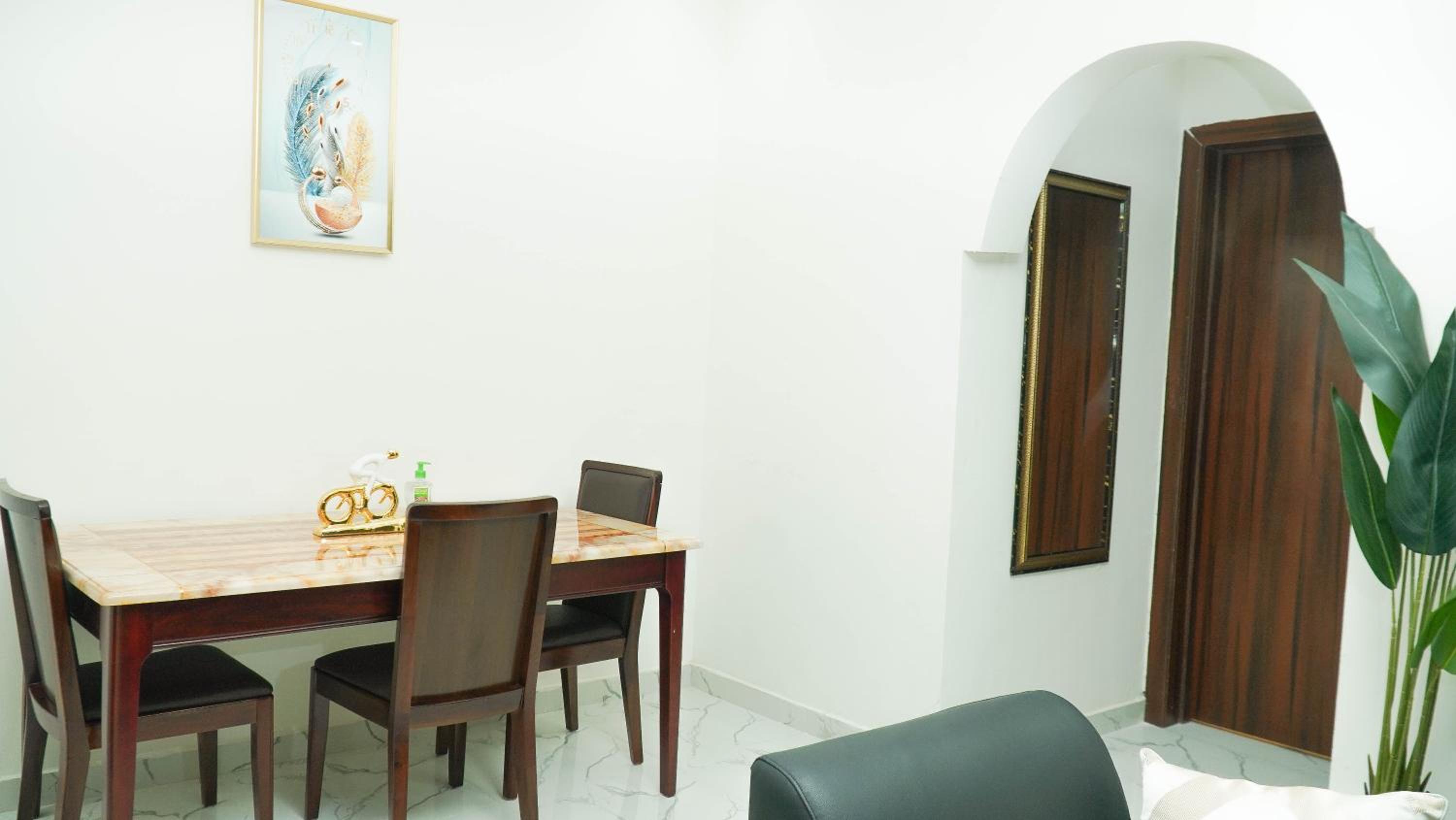 1 bedroom apartment with pool and table tennis at Ologolo view 5