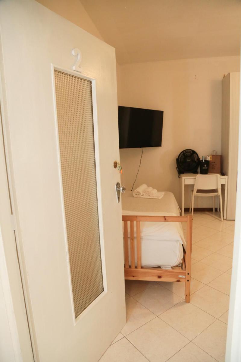 Photo 33