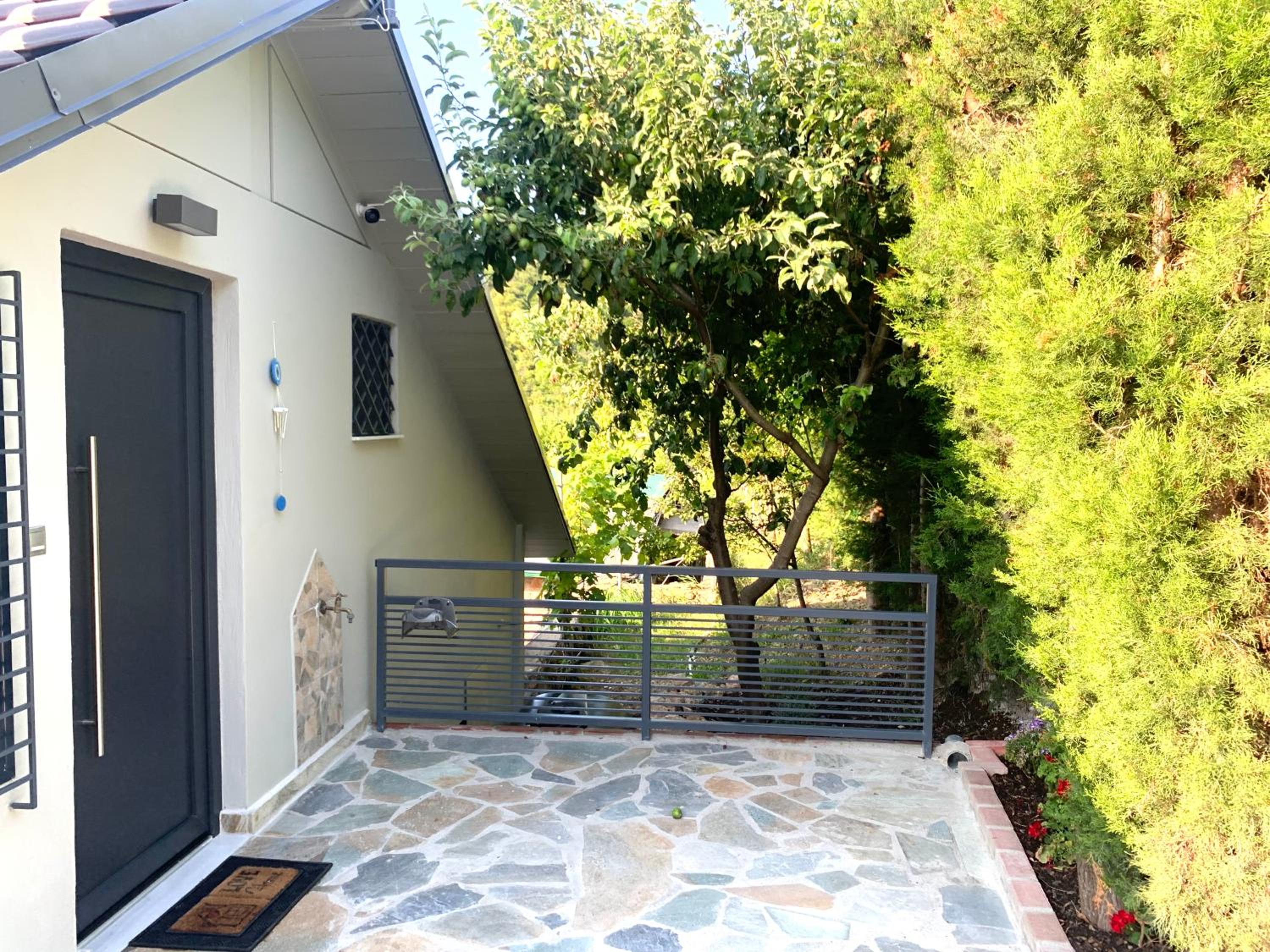 Coastal vista retreat