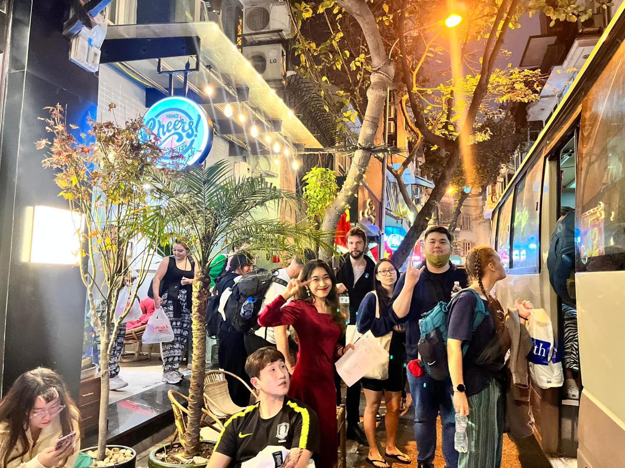 Cheers Hostel Hanoi