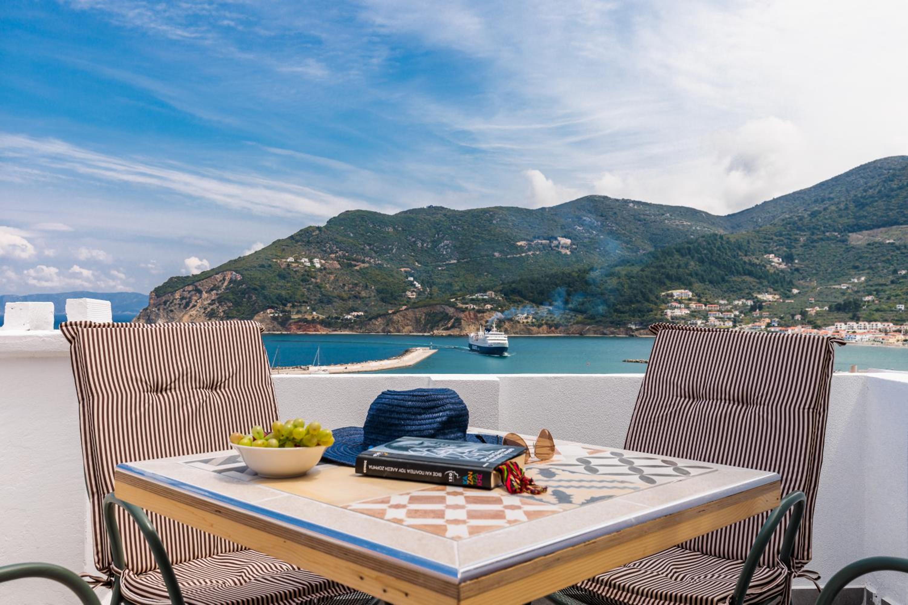 Nikolas house photo 4