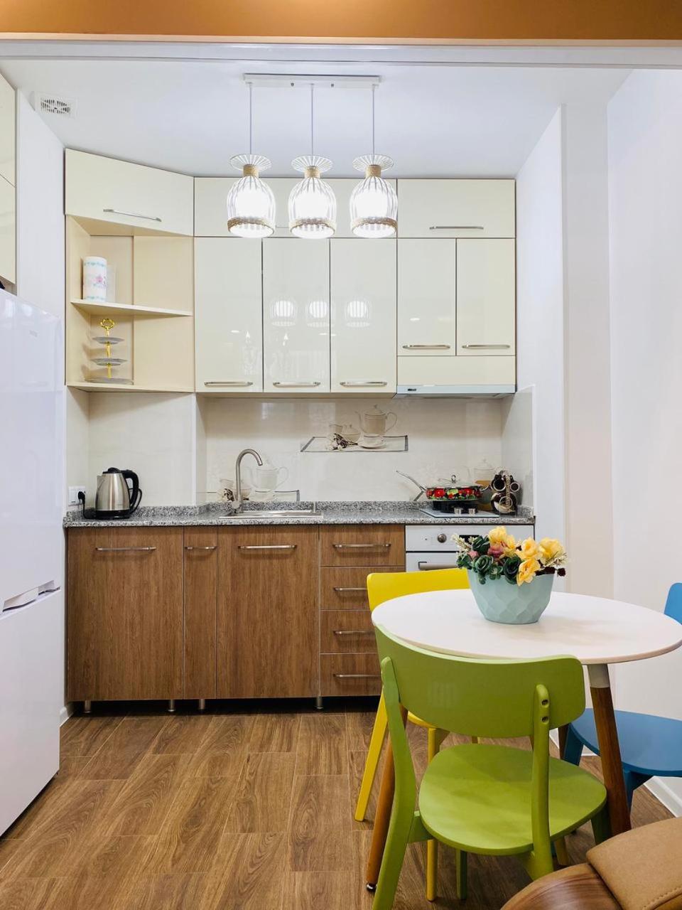 Zviadis Flat