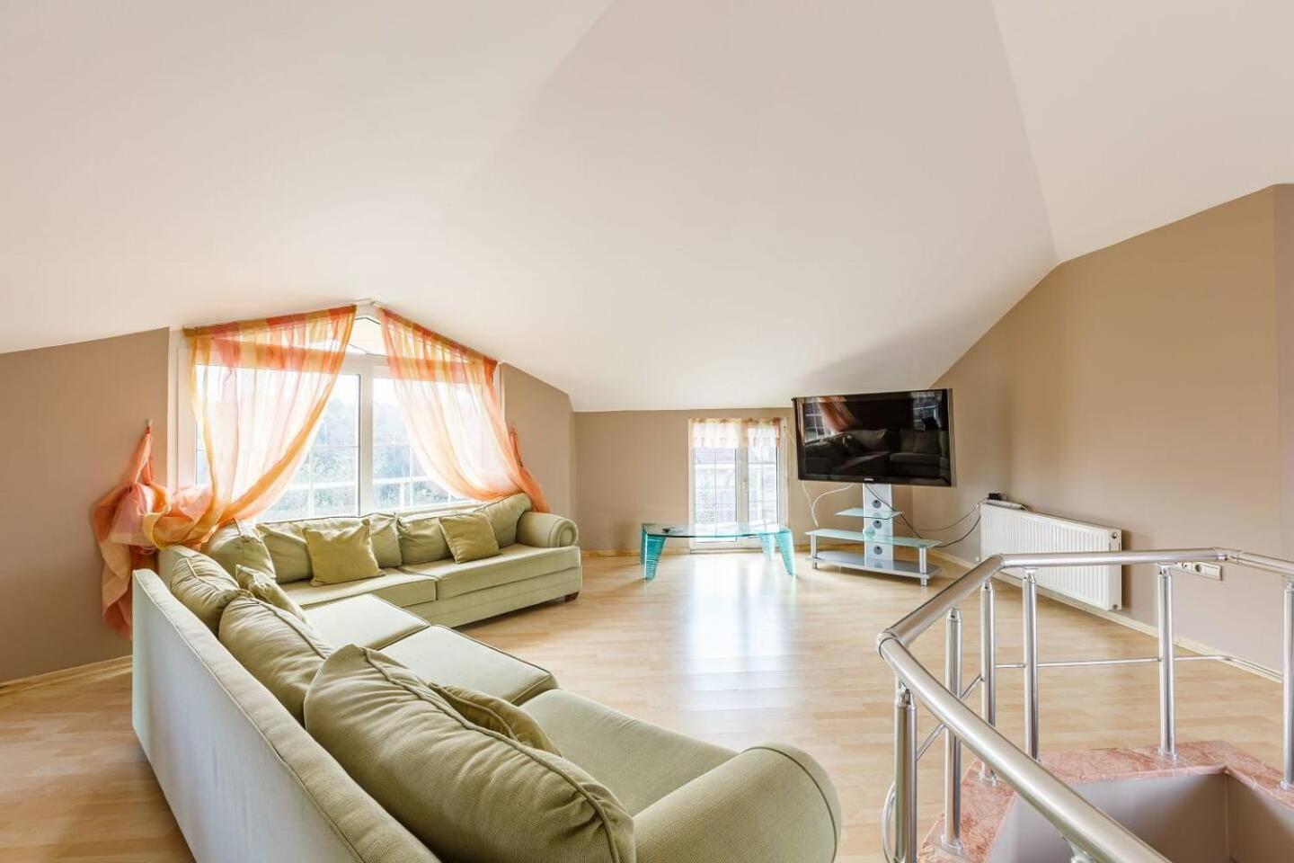 Villa Moon
