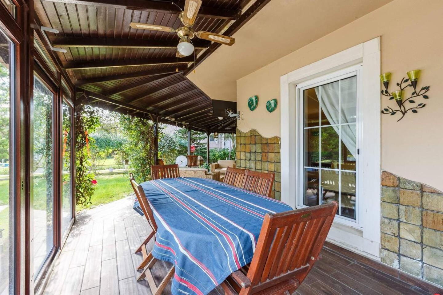 Villa Moon