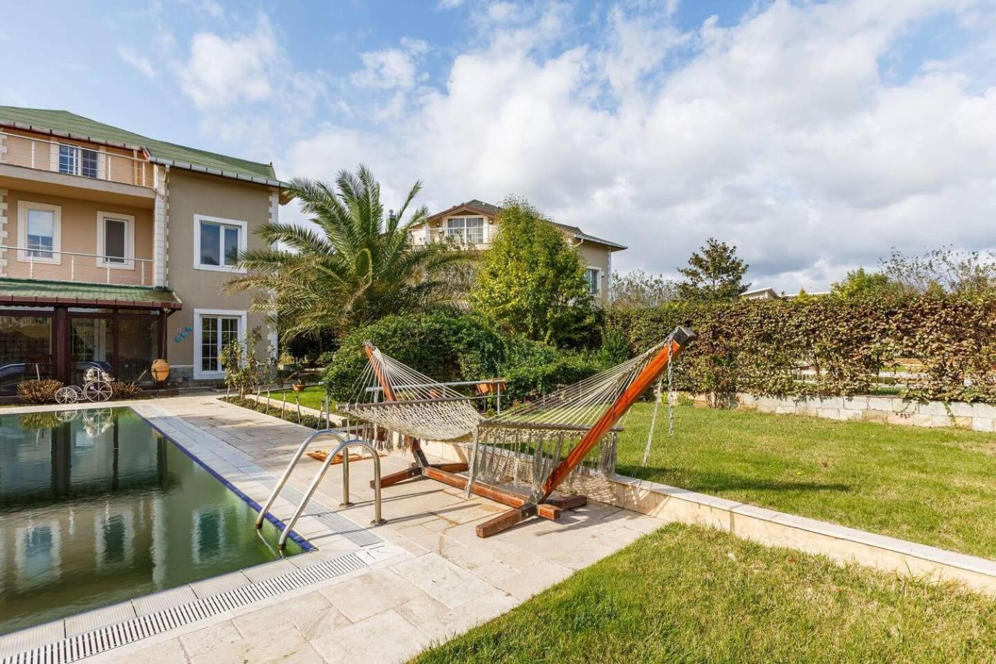 Villa Moon