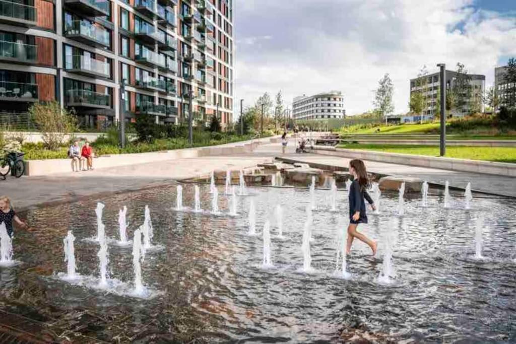 Spacious 2 bed flat next to Elizabeth line