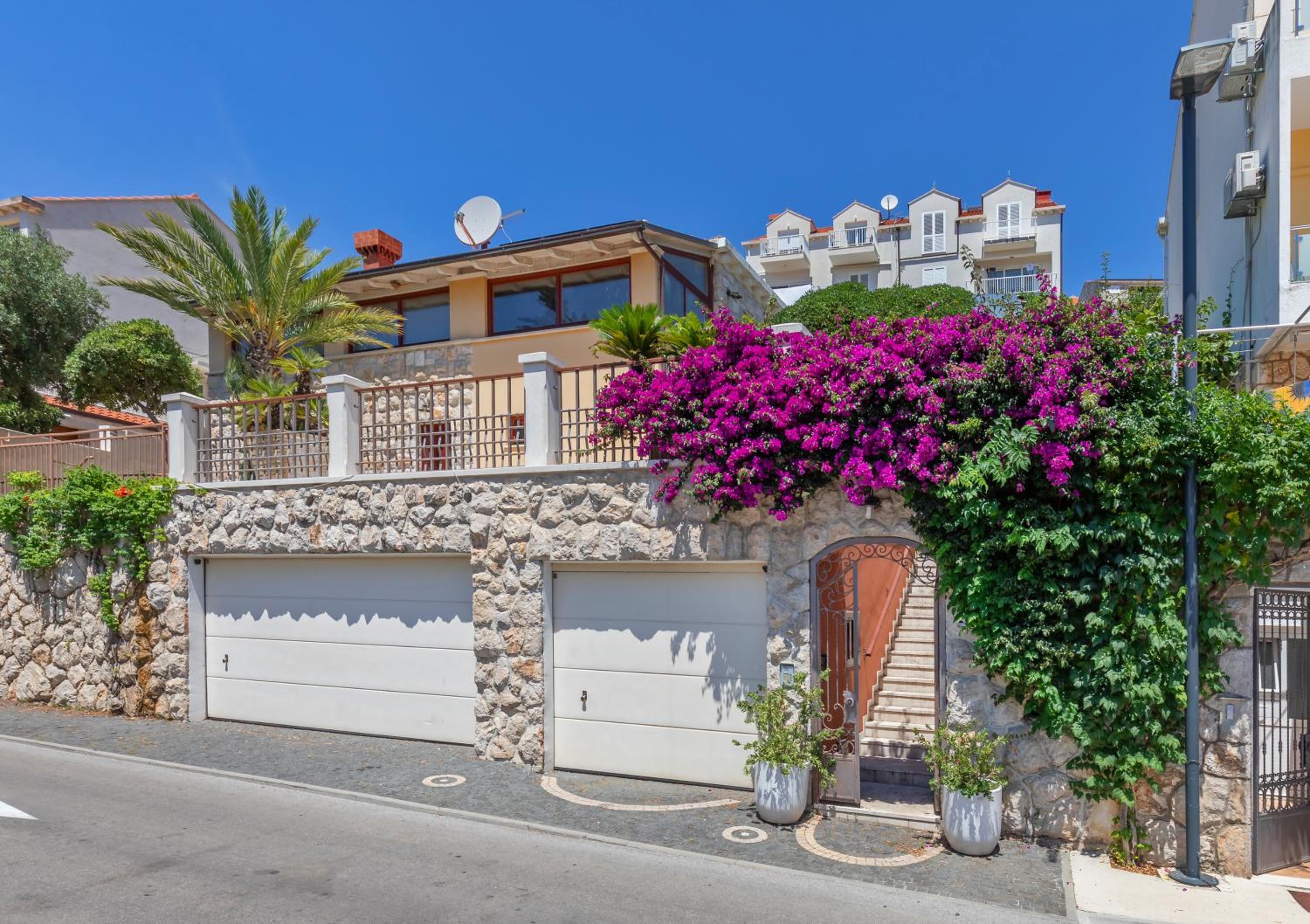 Cosy apartment close to Lapad promenade and beach