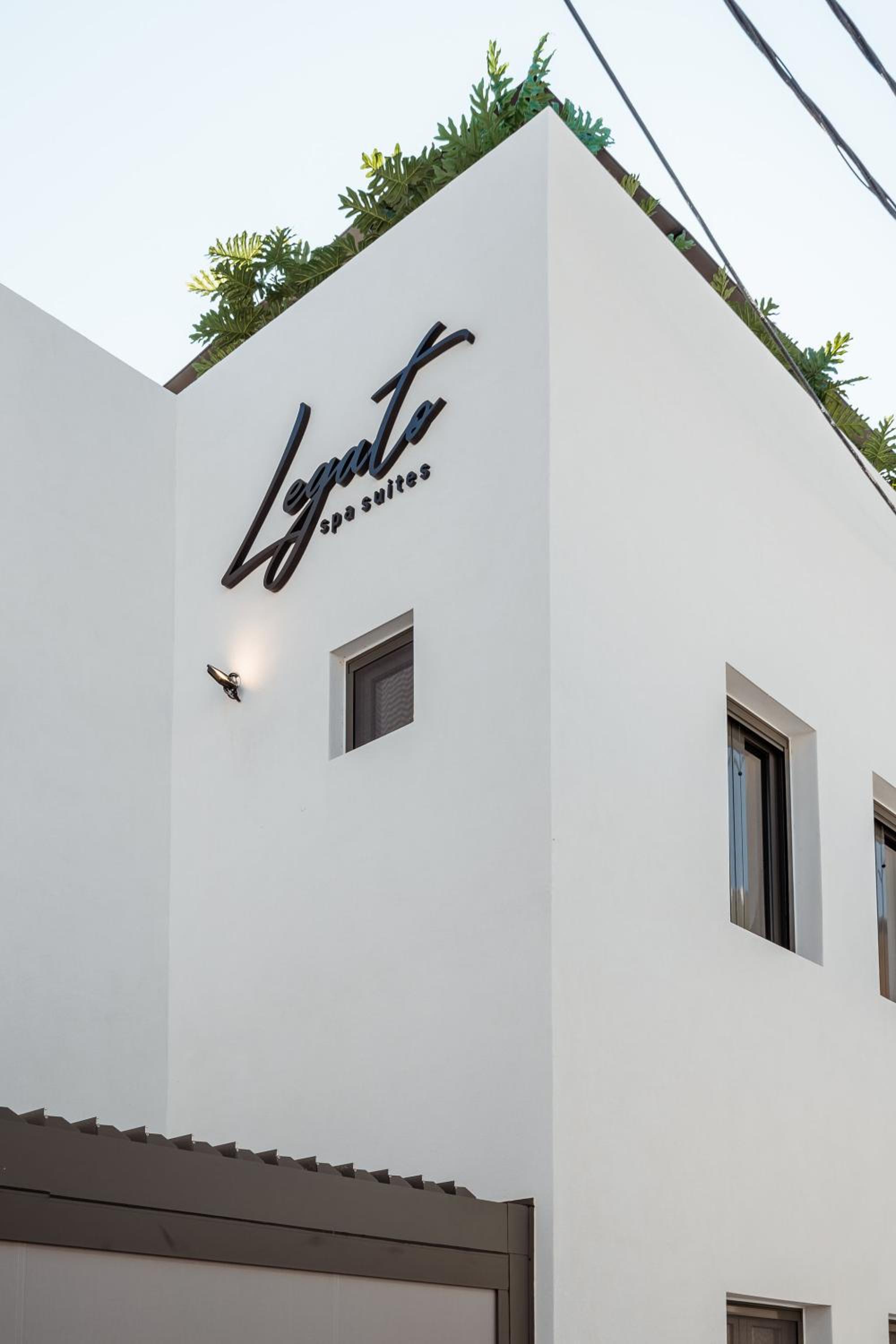 Hotel Legato Spa Suites - Image 1