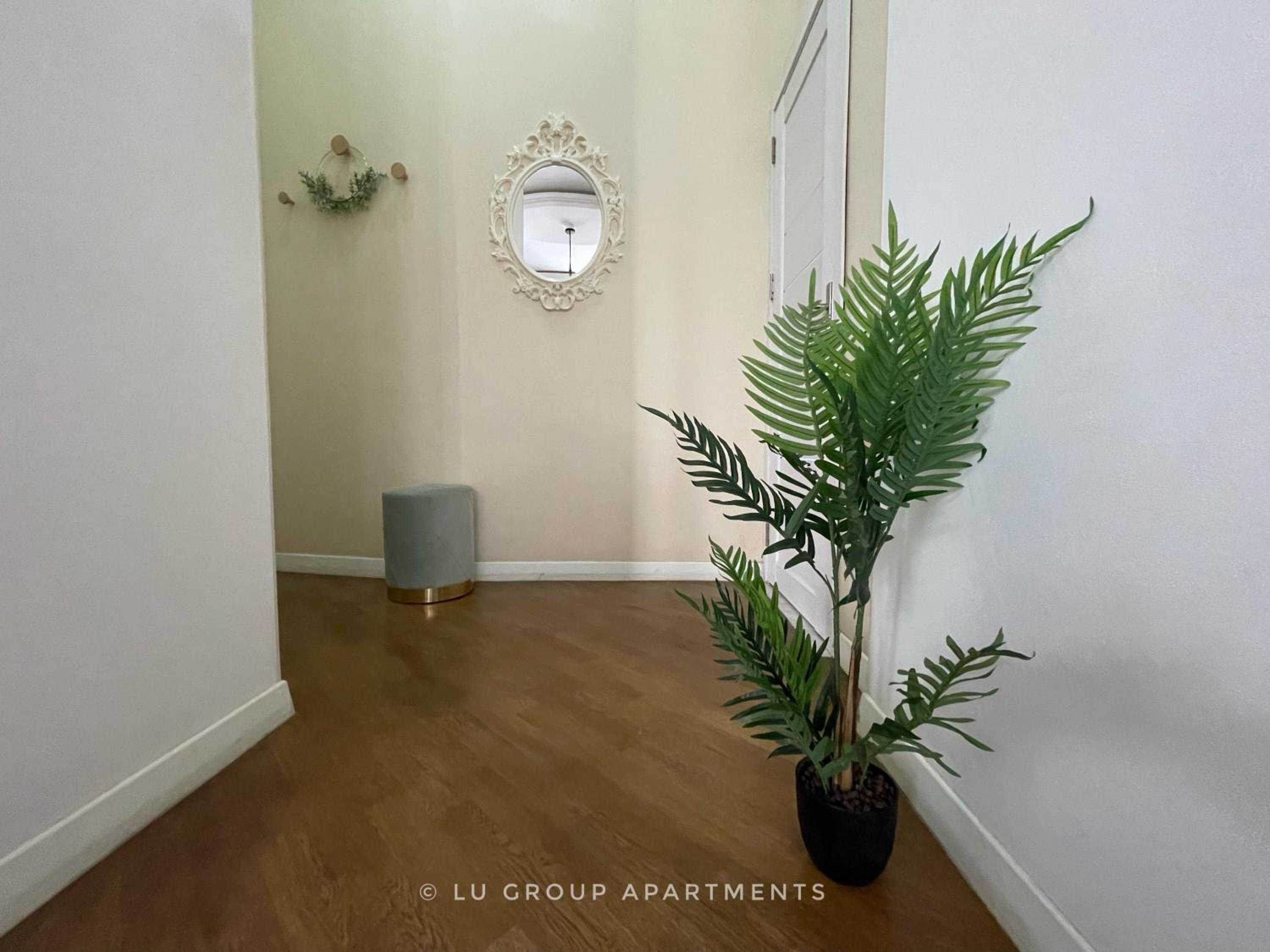Greenlights Apartment