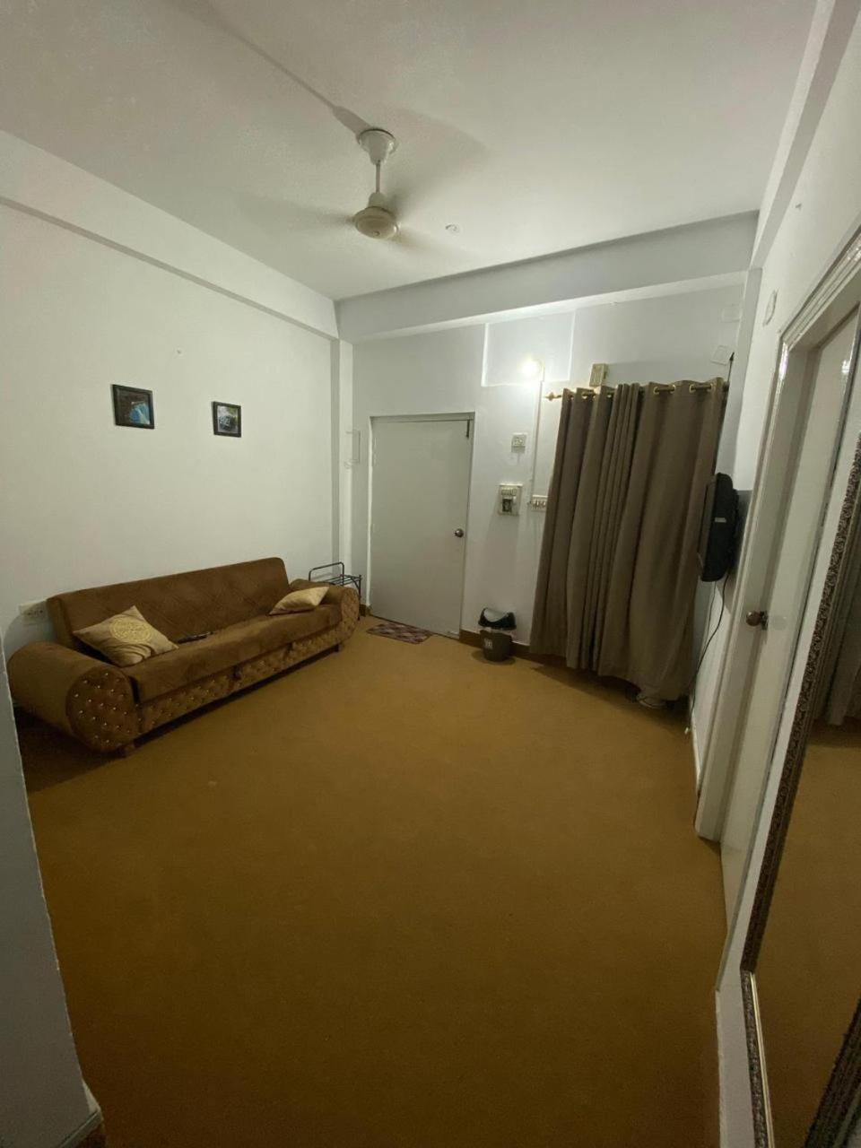 Apartment first floor for rent near commercial market satellite town Rawalpindi view 2