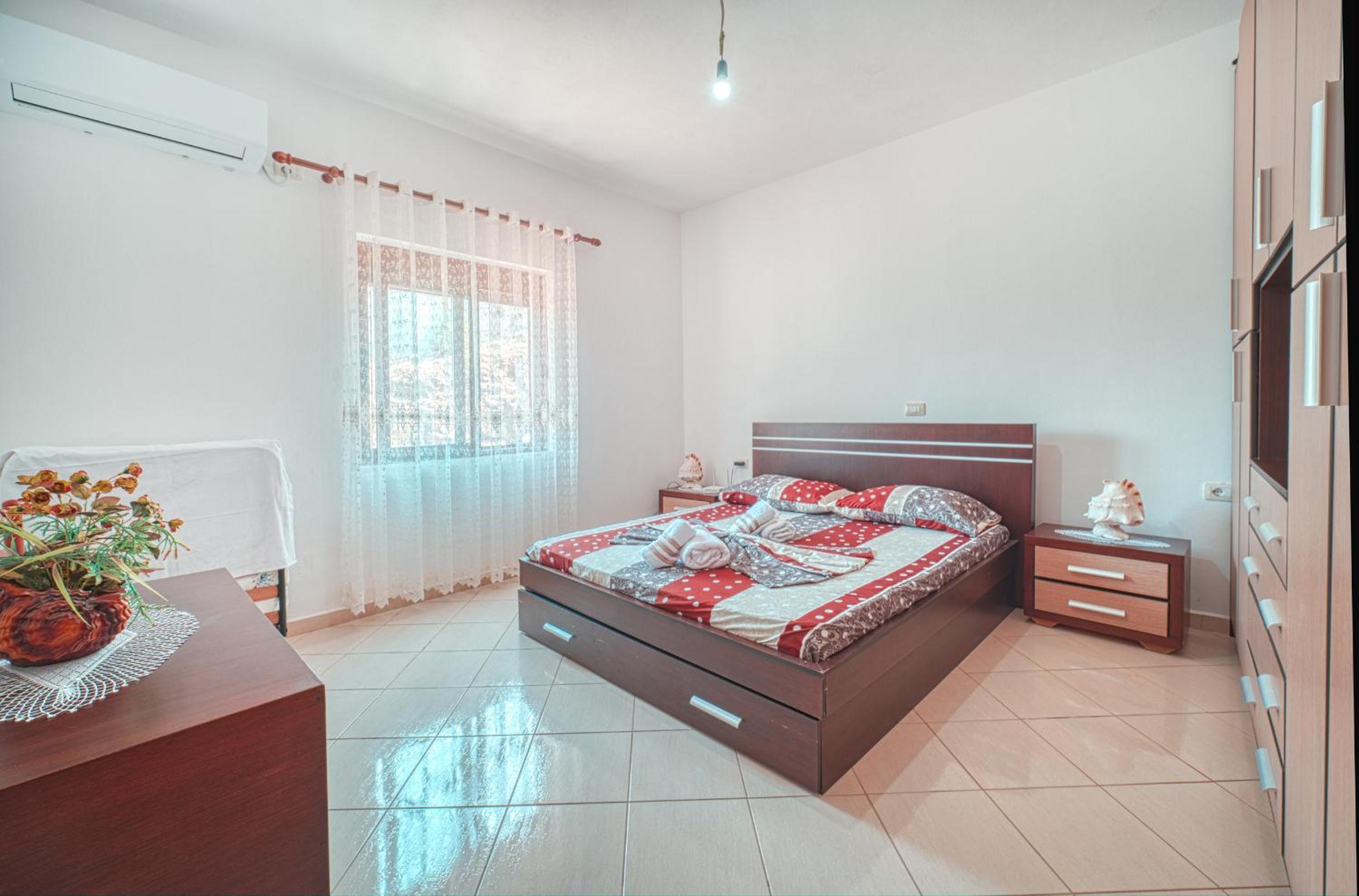 Mirror beach-Apartments Mecaj