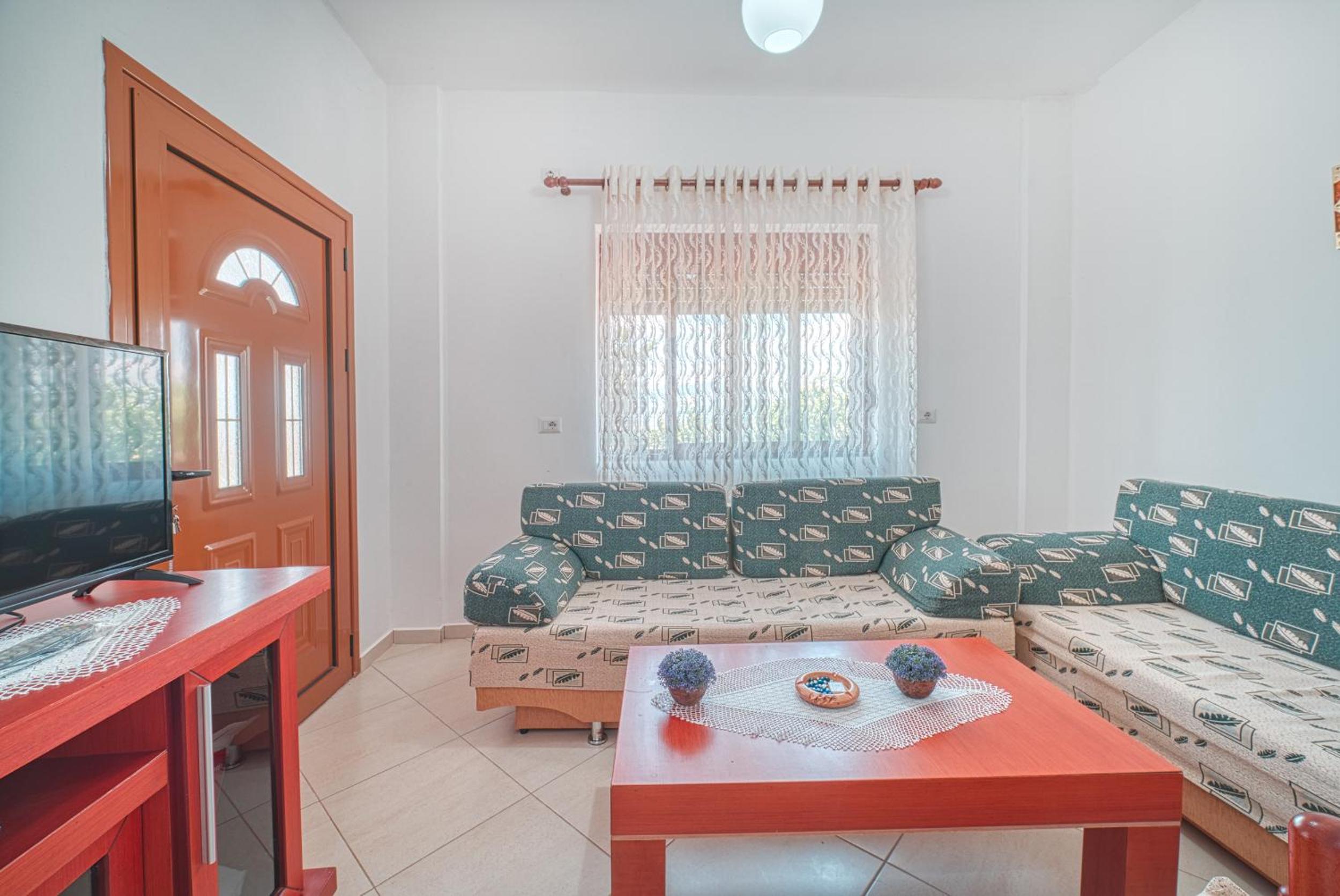 Mirror beach-Apartments Mecaj