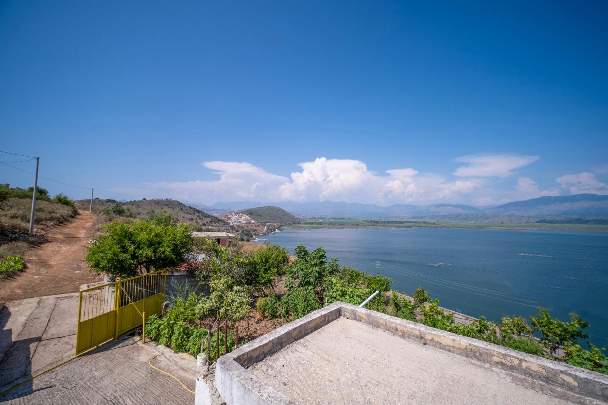 Mirror beach-Apartments Mecaj