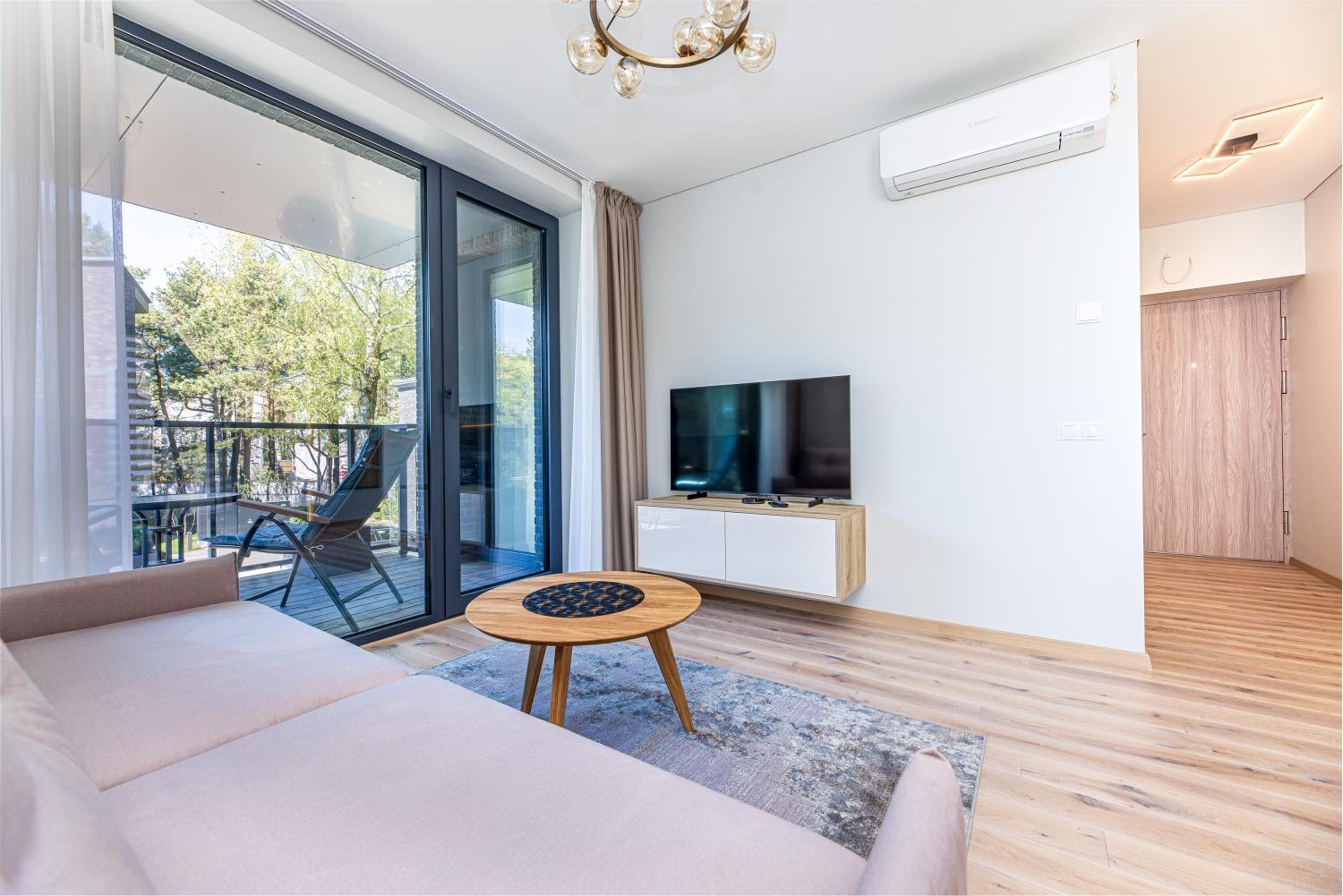 Apartamentas Vanagupės parke view 2