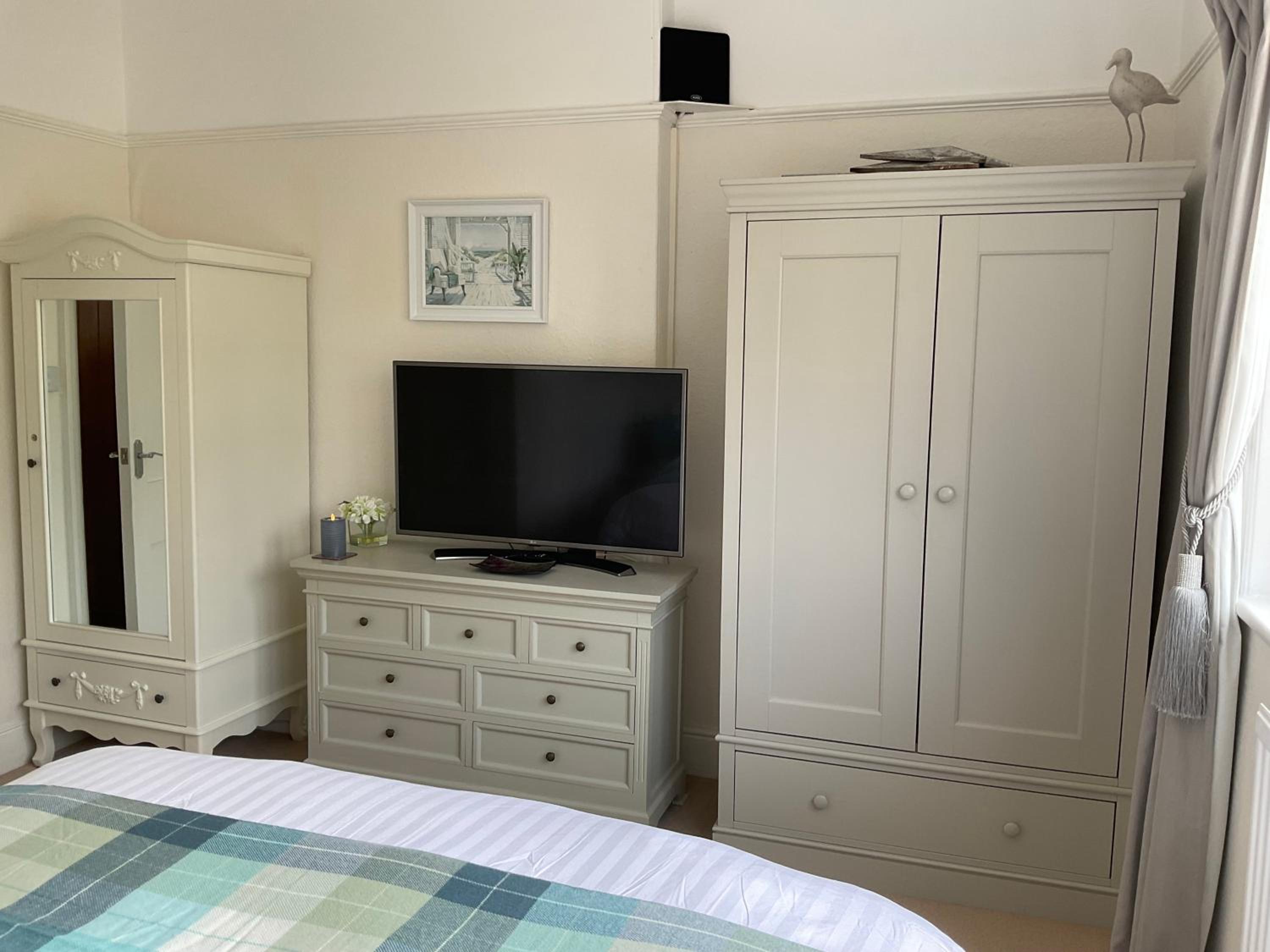 The KinBrae Apartment