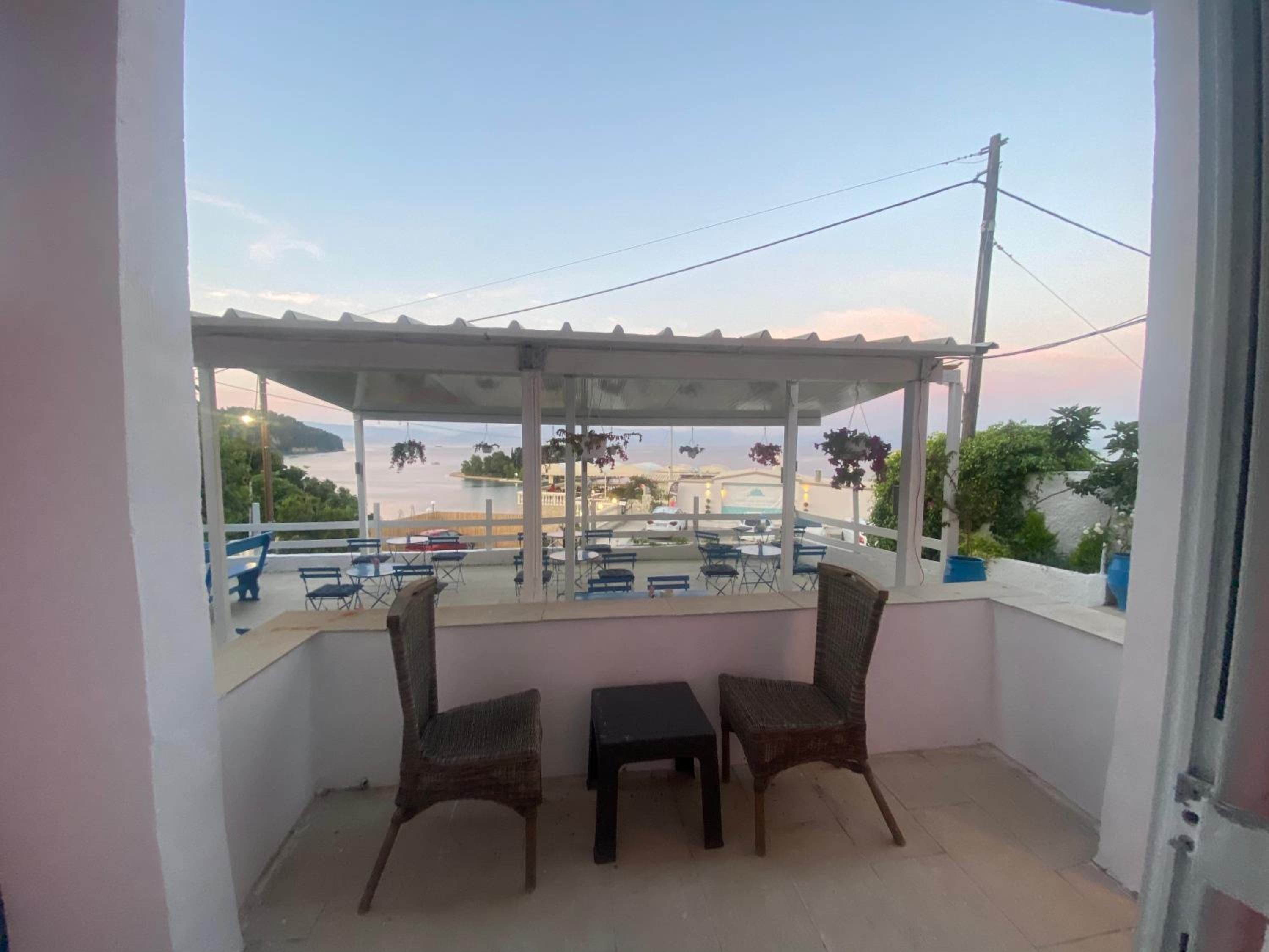 Batis Breeze Suites photo 2