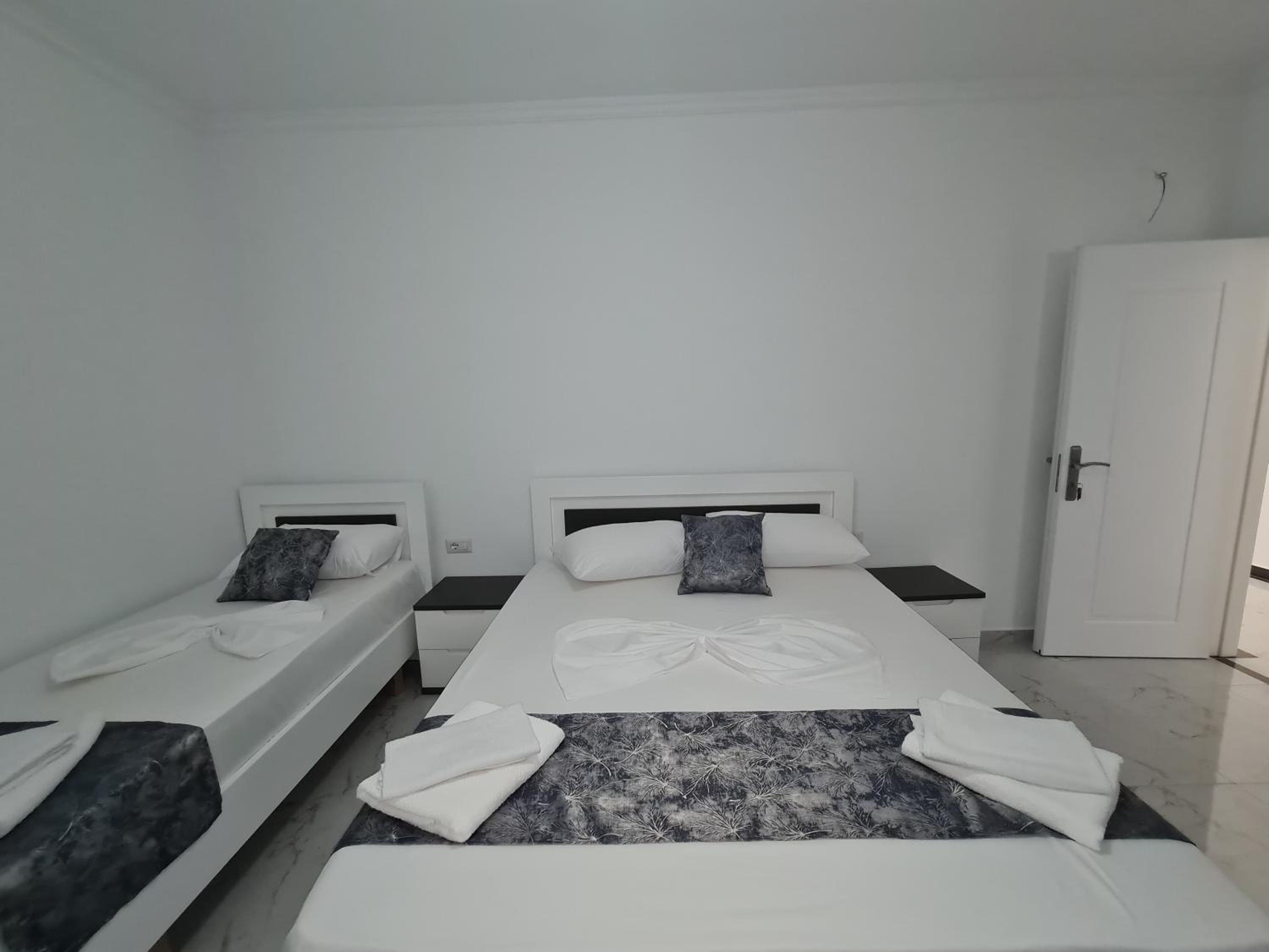 Eos ApartHotel