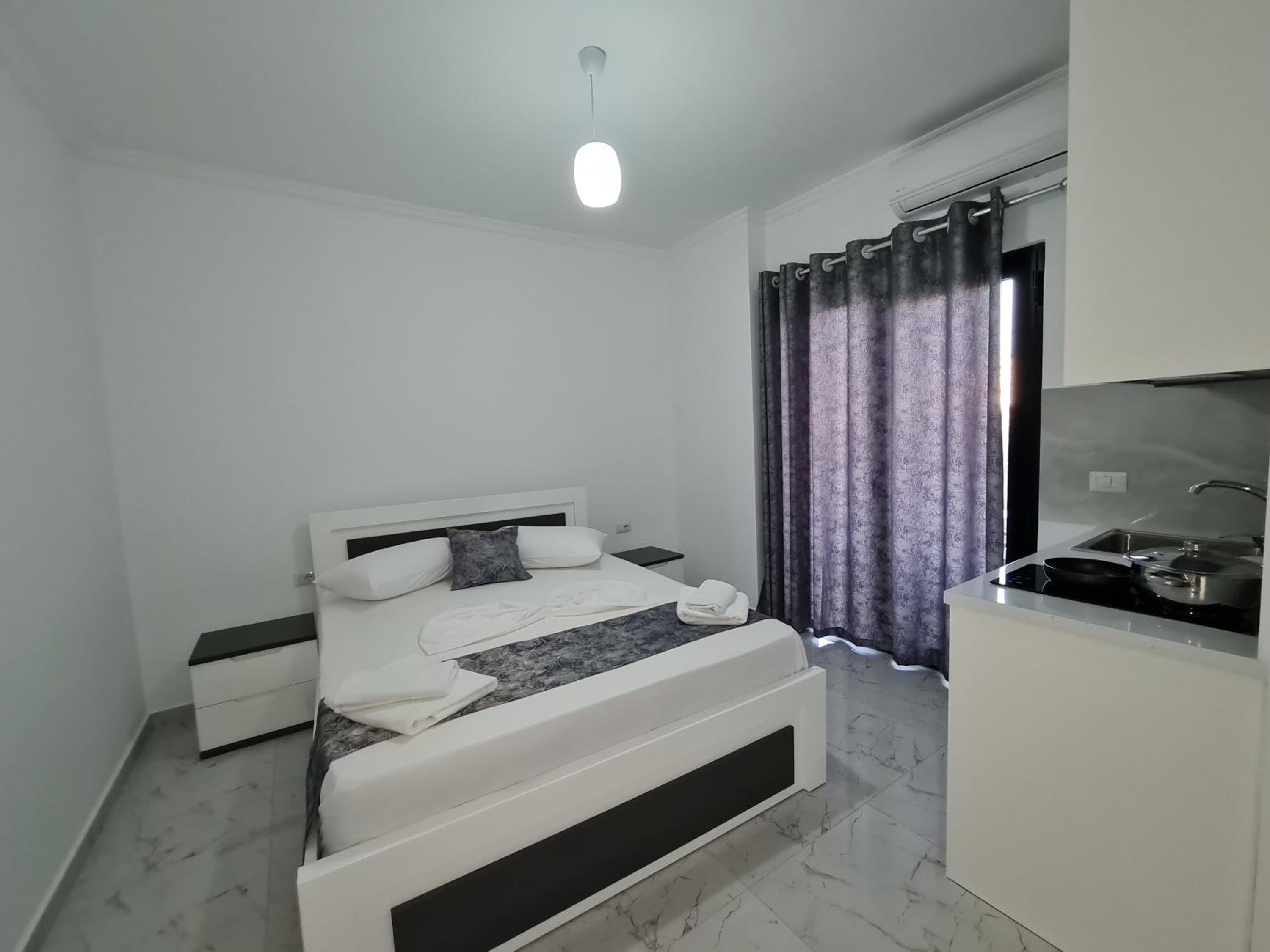 Eos ApartHotel