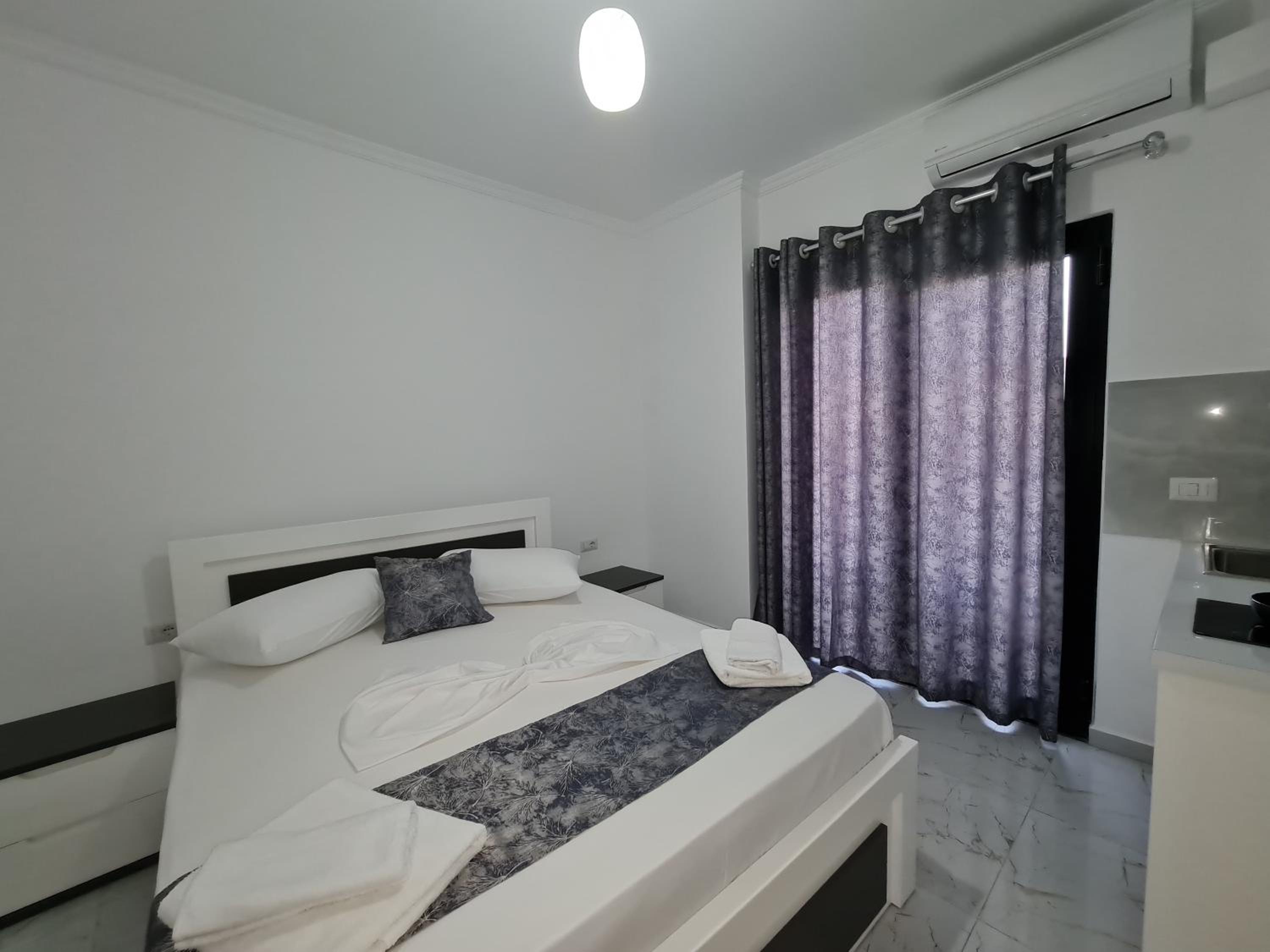 Eos ApartHotel
