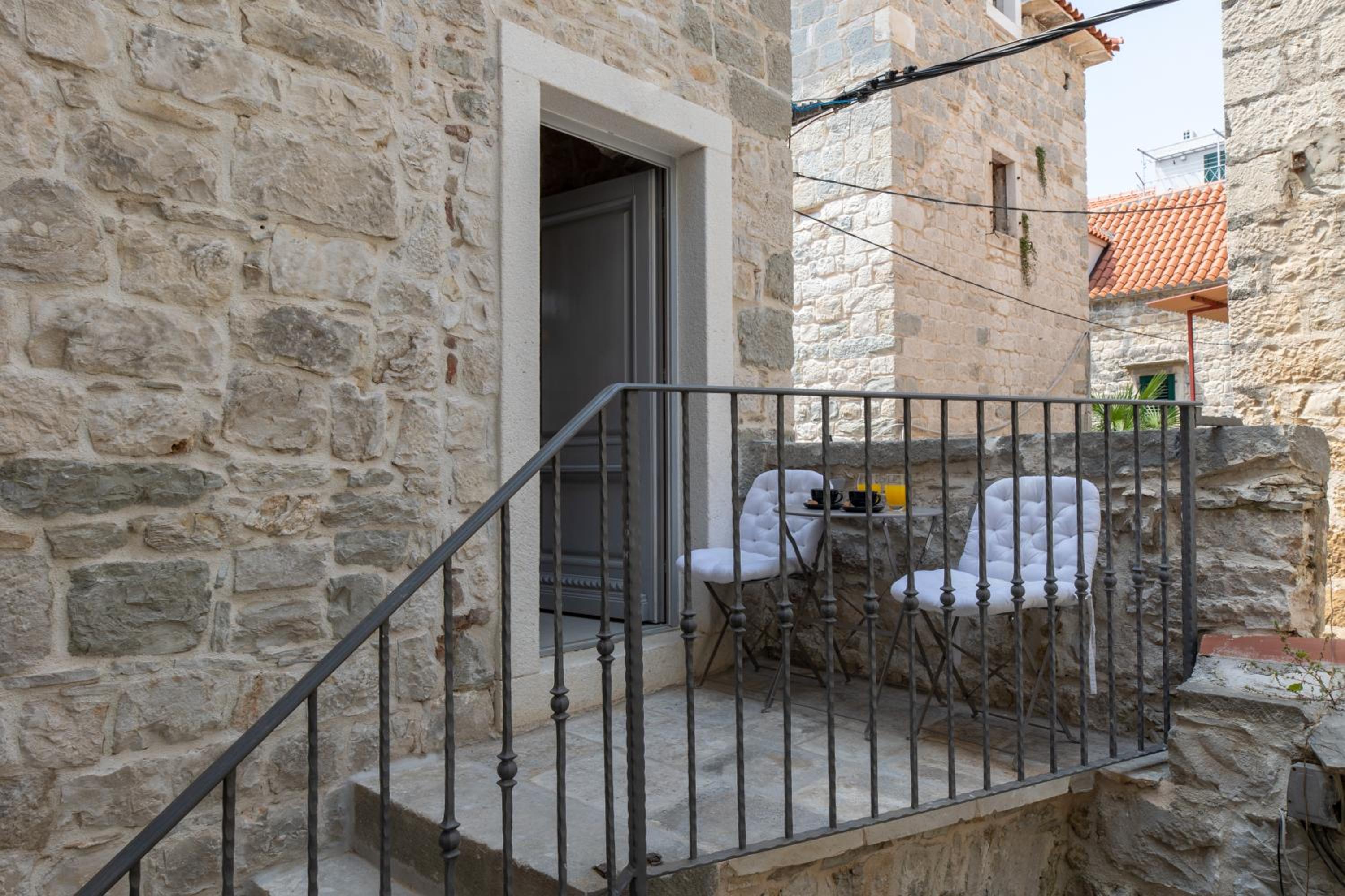 Photo 60