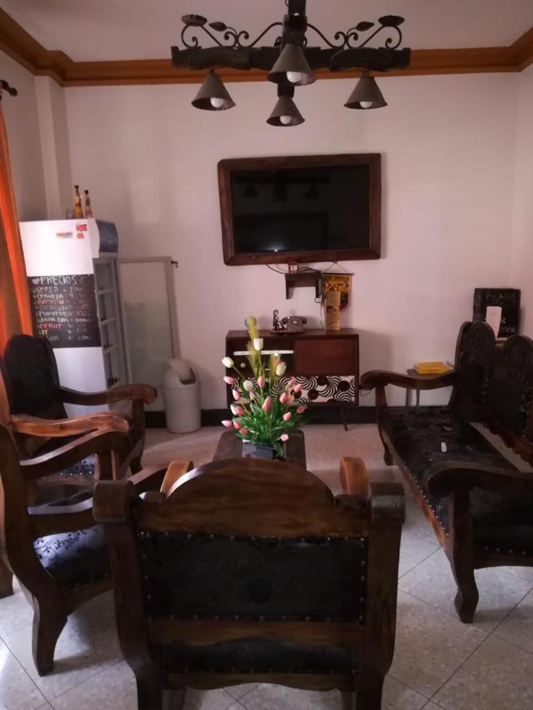 Hostal Internacional - Hostel