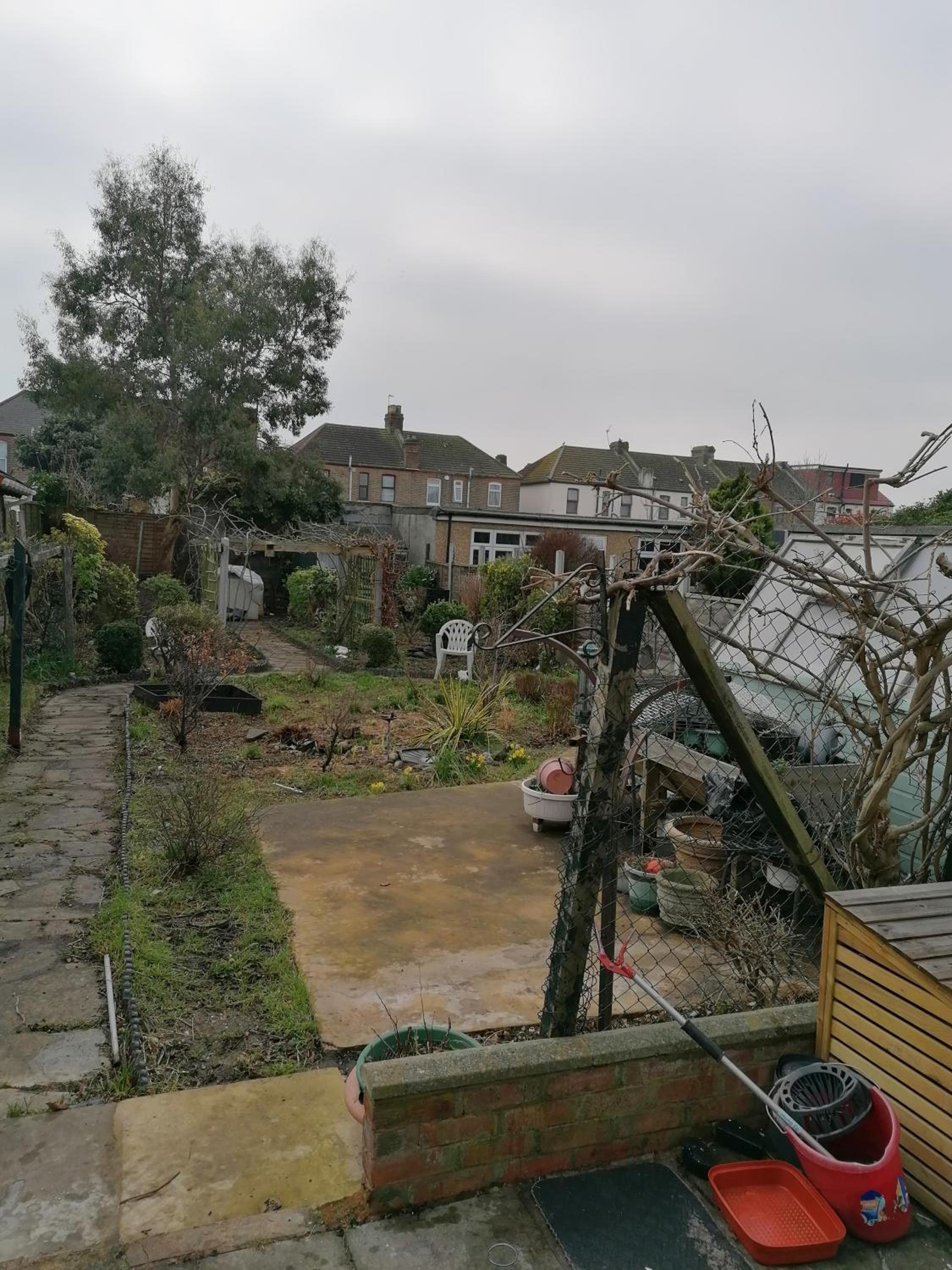 Luxury 5 bedroom home near London Seven Kings Train station- 5 Room, 6 bed and sleeps 8 guest