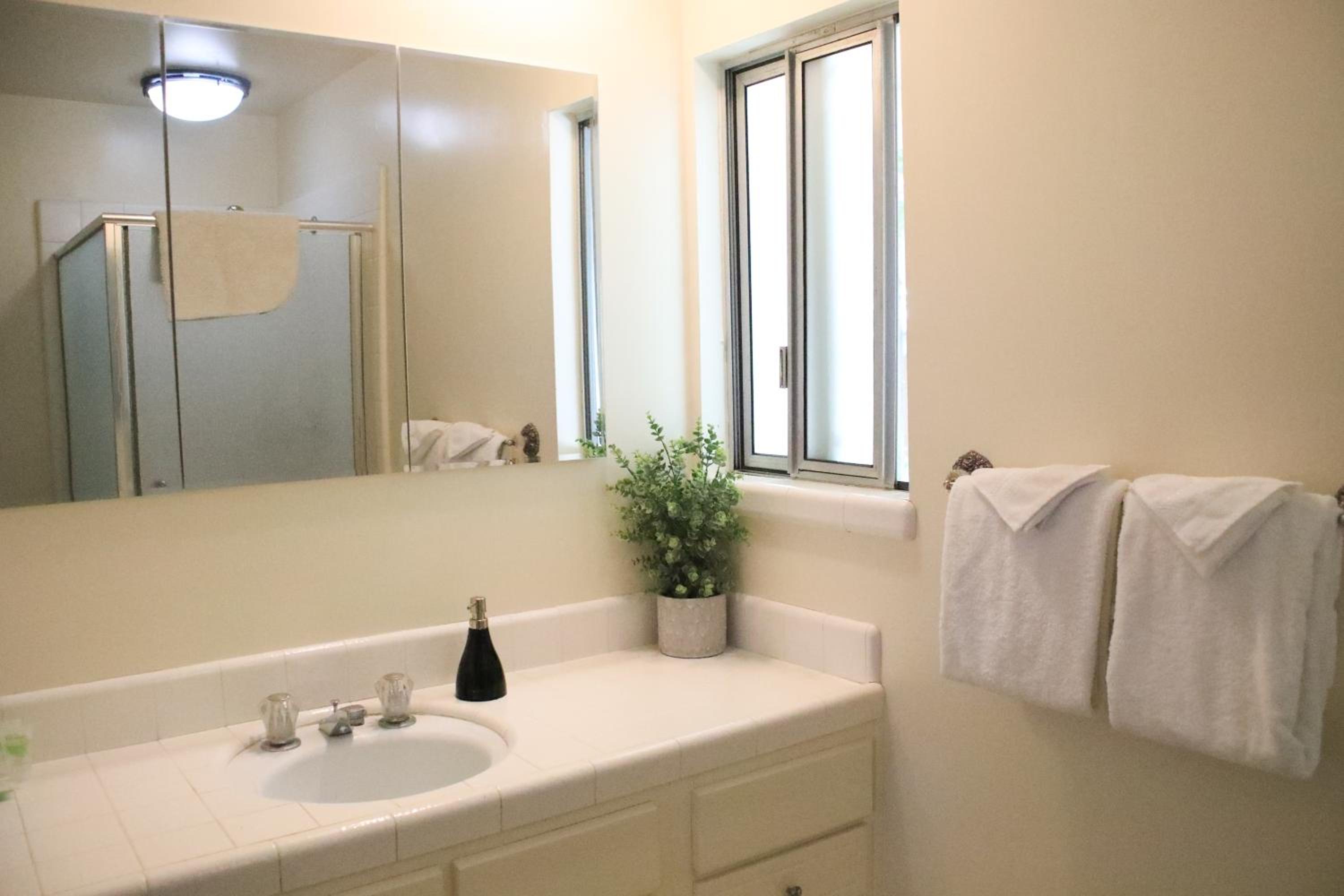 Carmel Resort Inn - Property Image 49