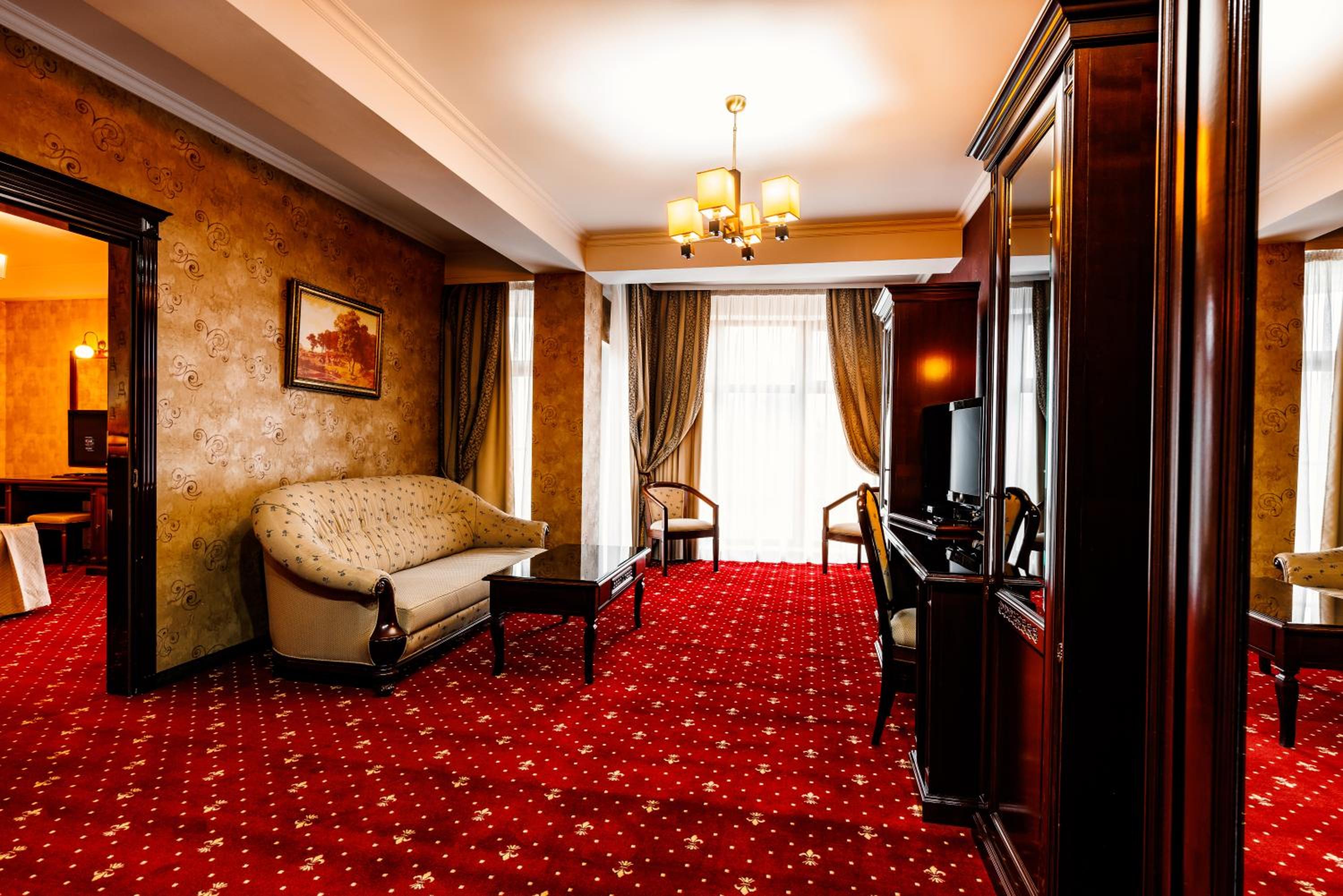 President Resort Hotel