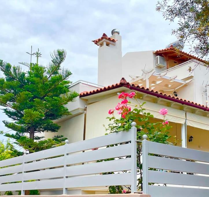 Sweet Makri Suite view 2
