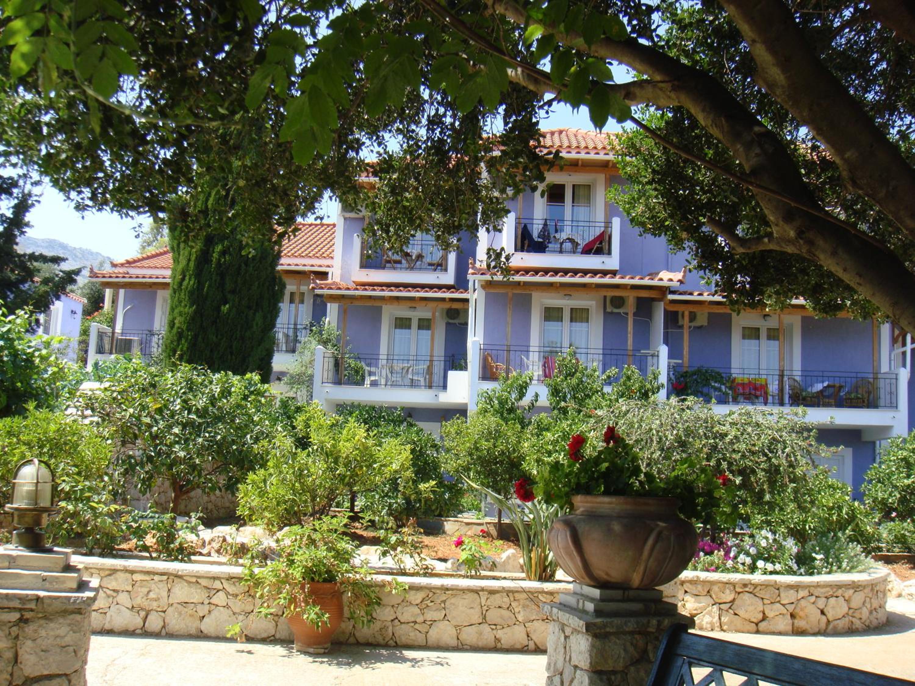 Photo 10