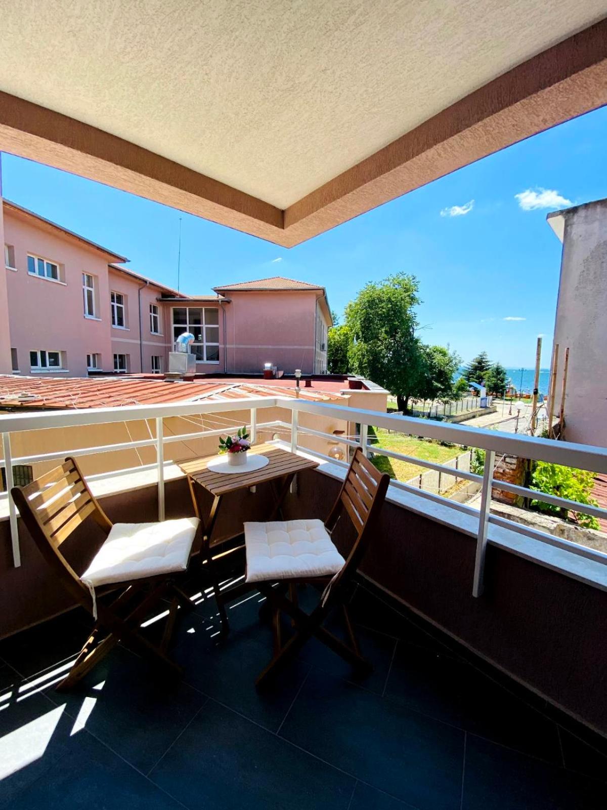 DiP HOME APARTMENTS