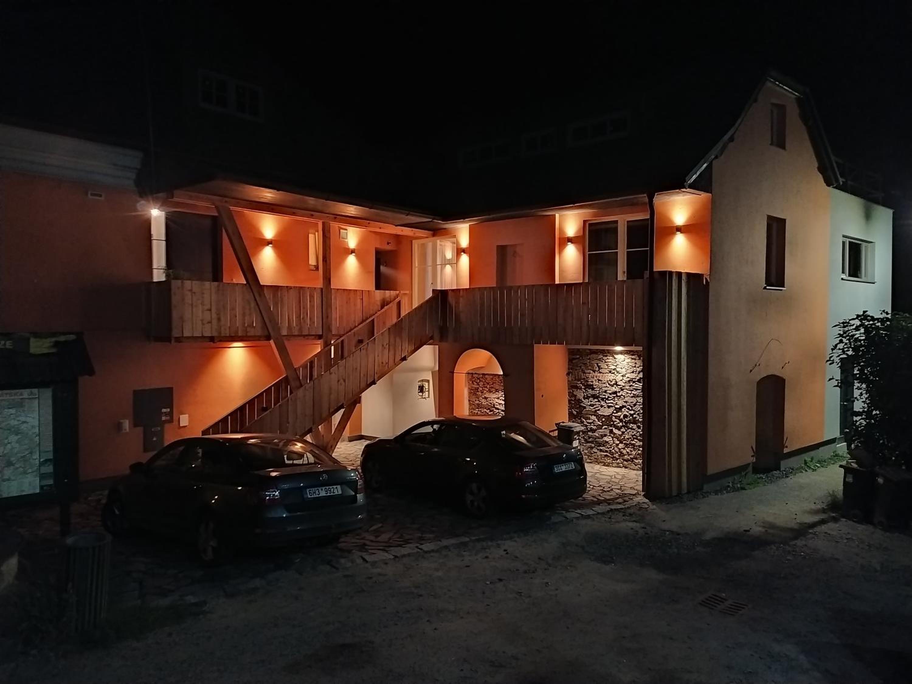 Pod hradbami Křivoklát