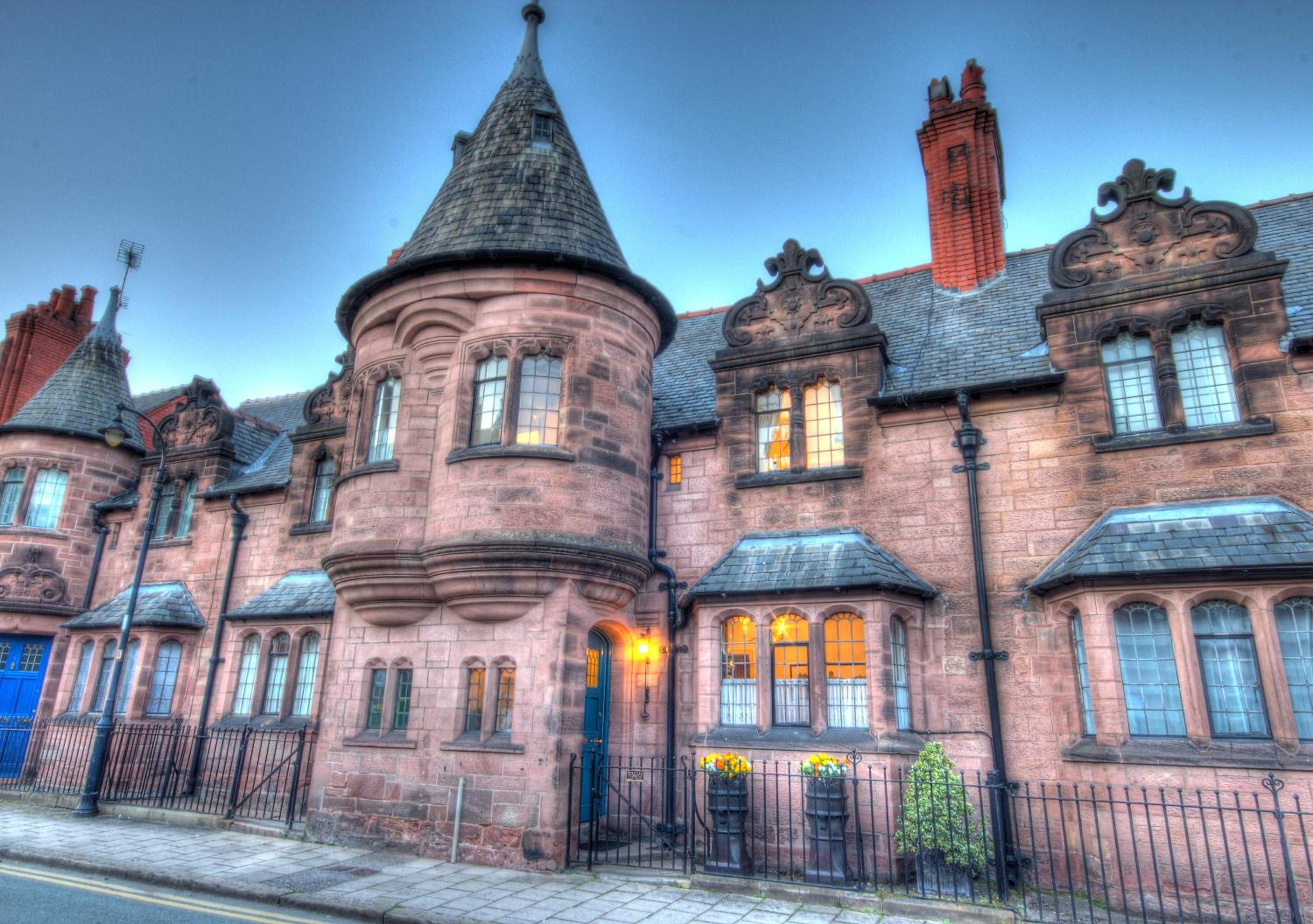 Douglas Cottage