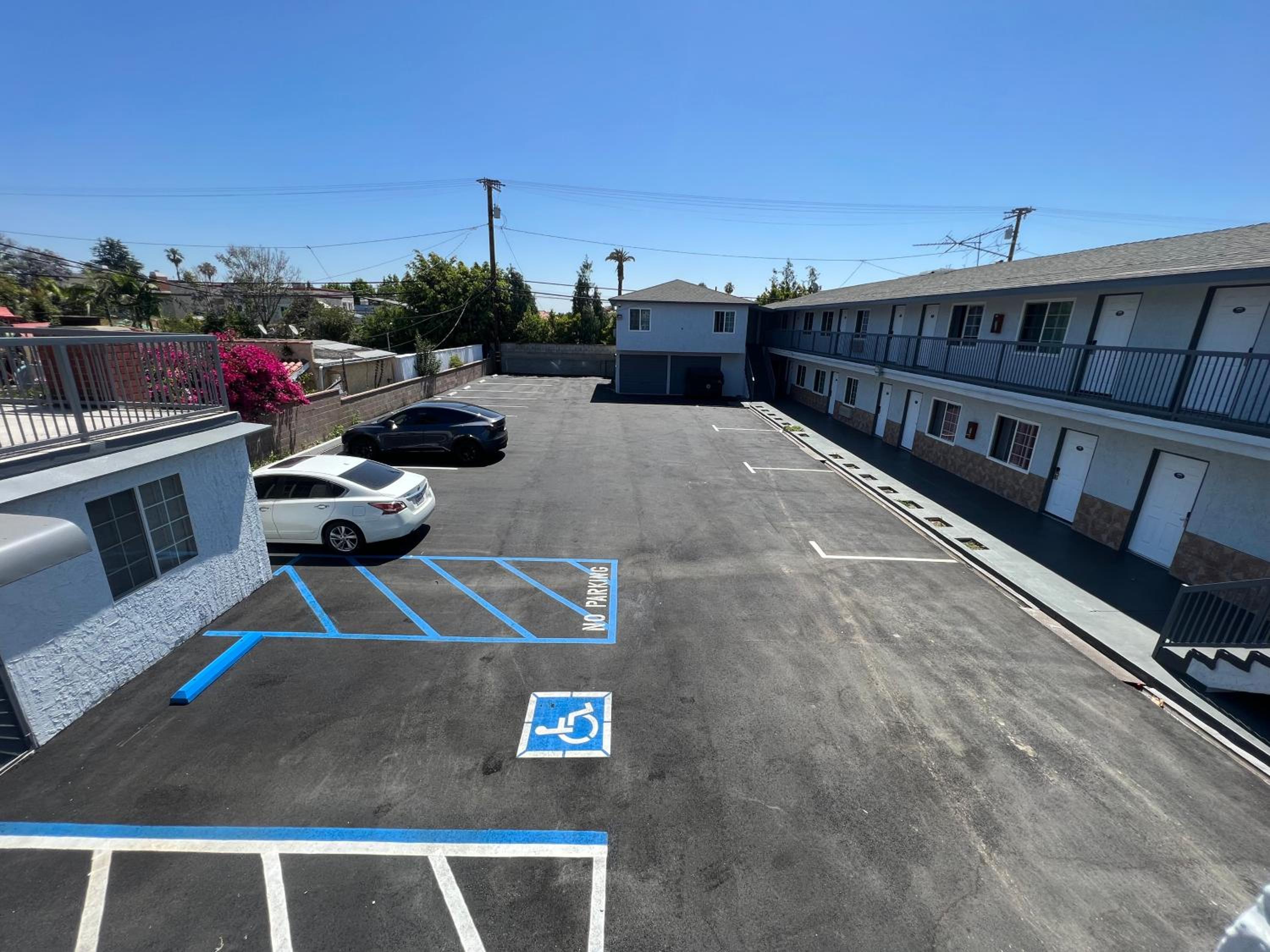 Sunshine Motel view 2