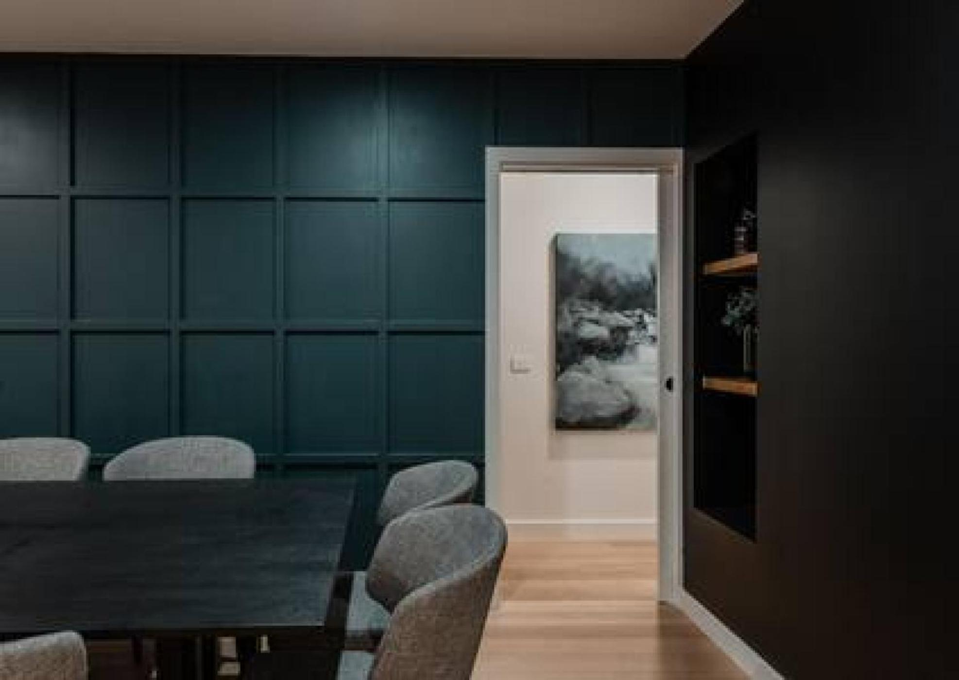 Hotel BADGER HOUSE - 4 Bed, 4 Bath, Stunning Entertainer plus Fire - Image 1