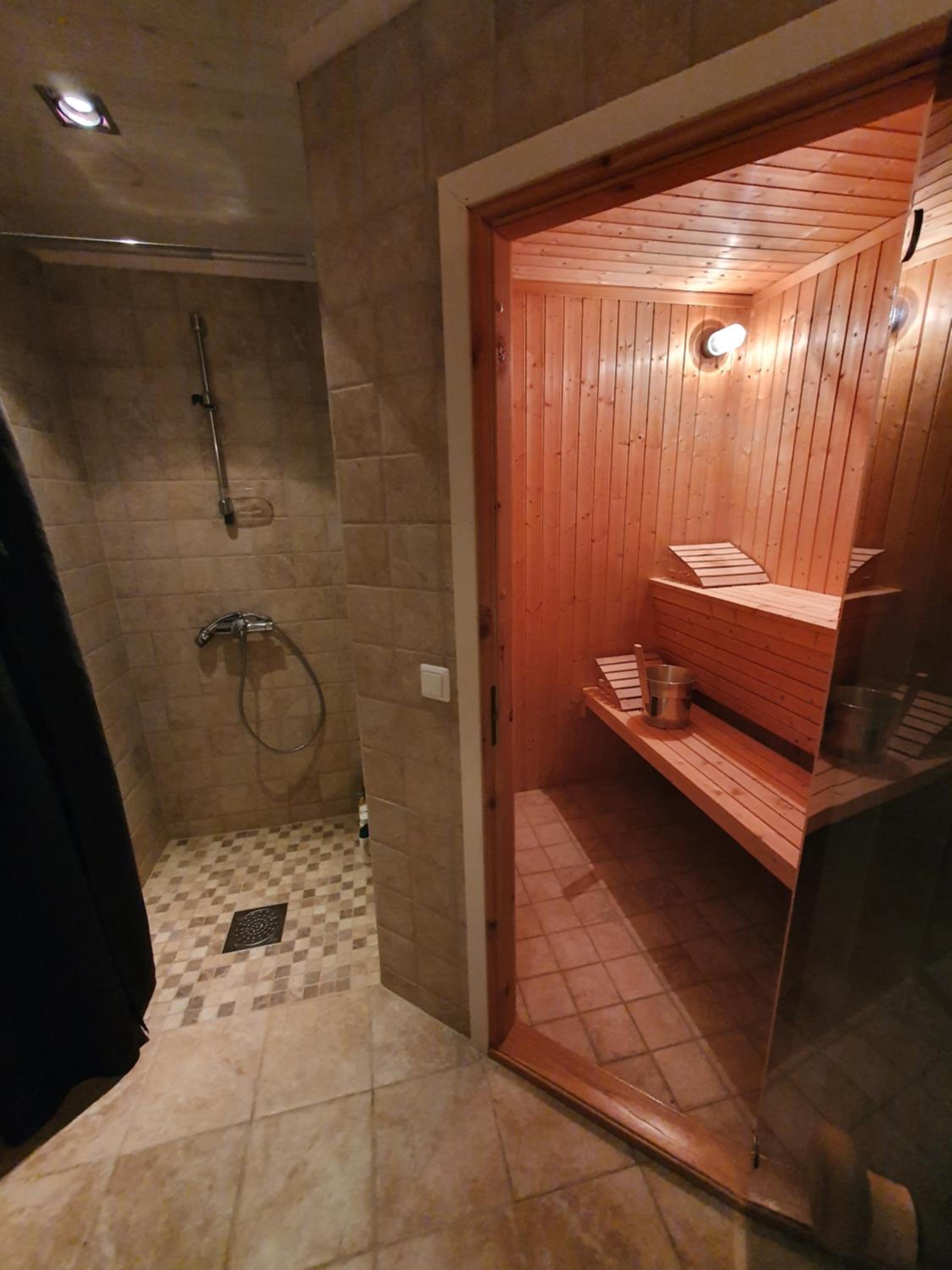 Luxurious, well-Equipped and modern Cabin by the Cross-Country Ski Trails view 5