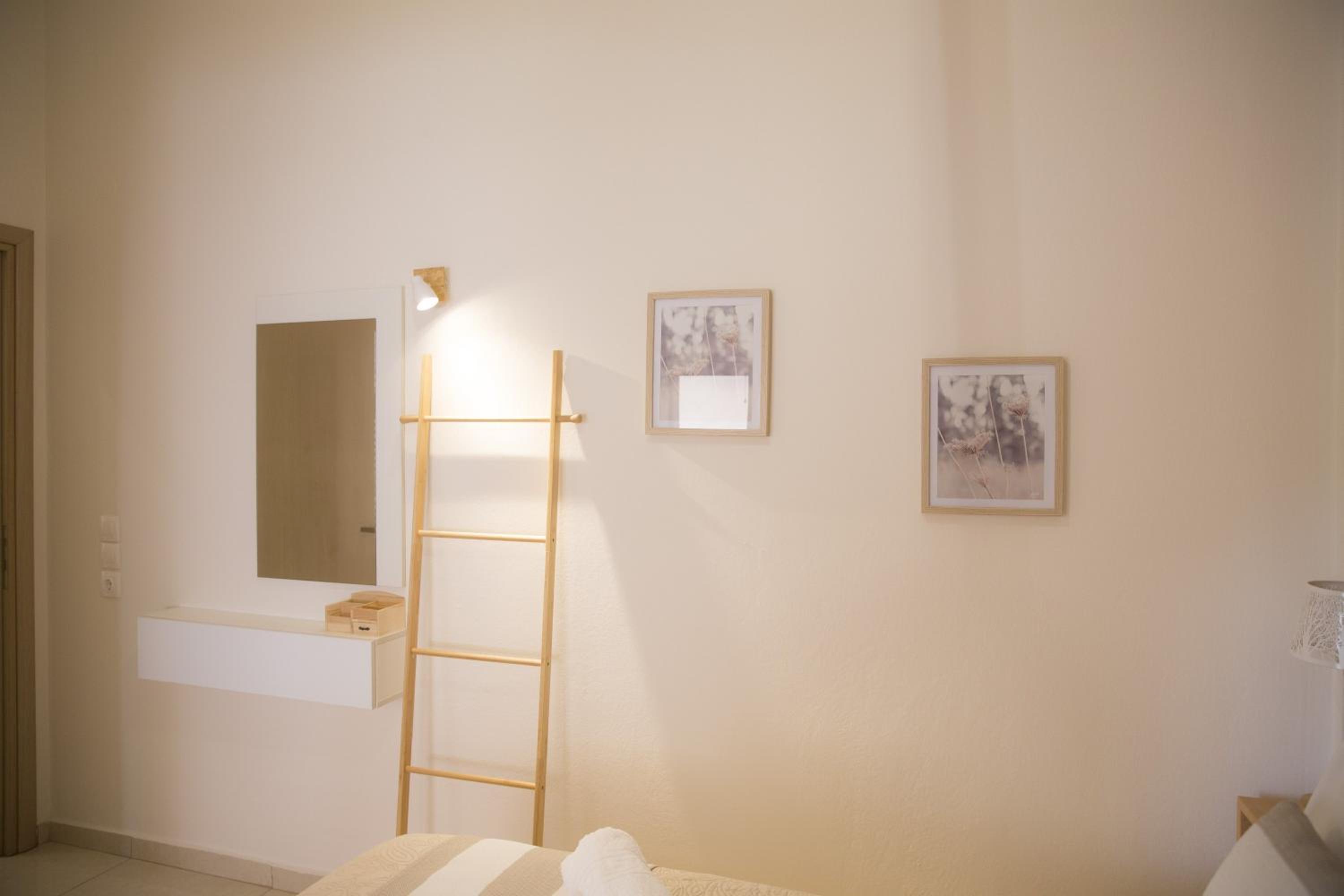 Diogenis Deluxe Apartment
